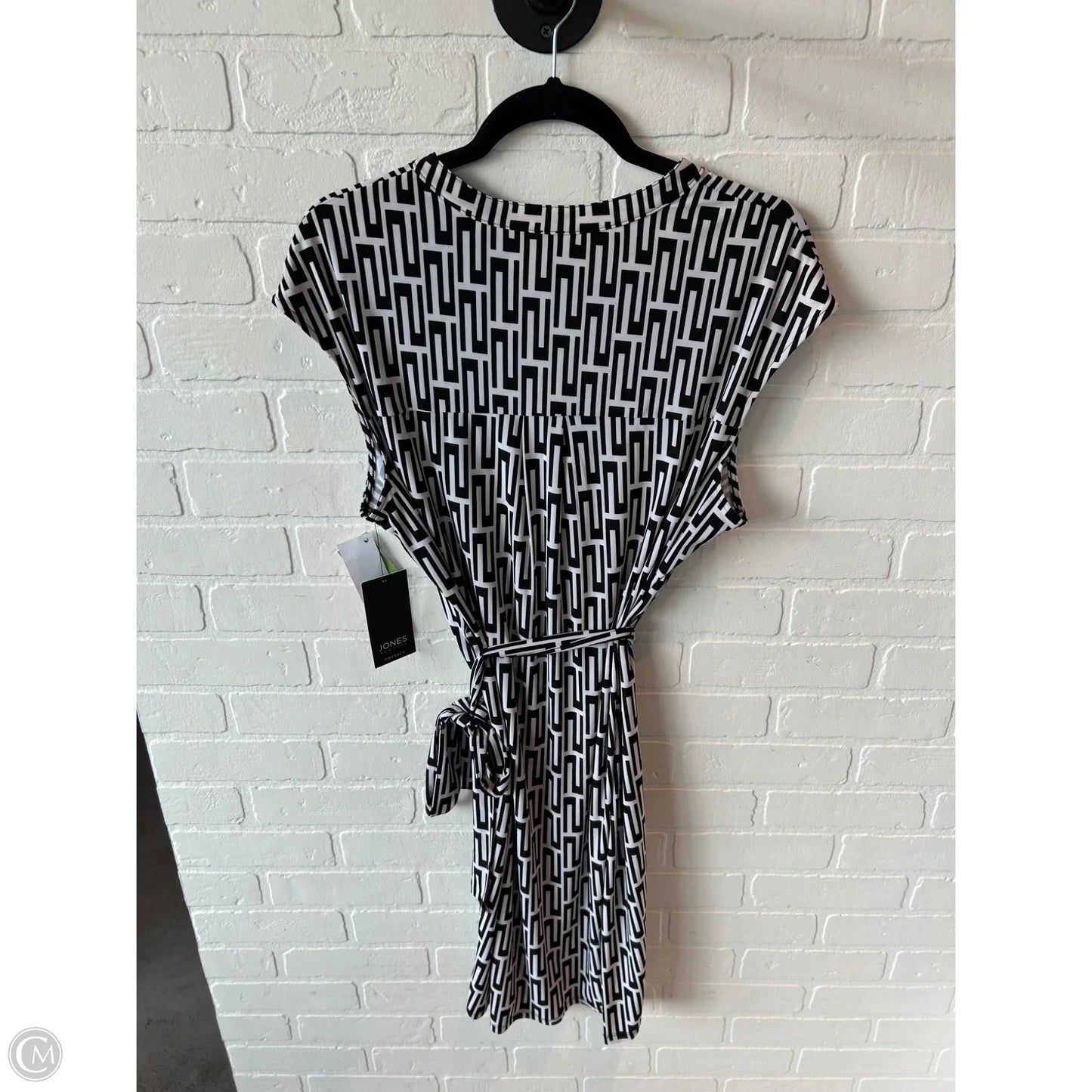 Dress Casual Short By Jones New York In Black & White, Size: M