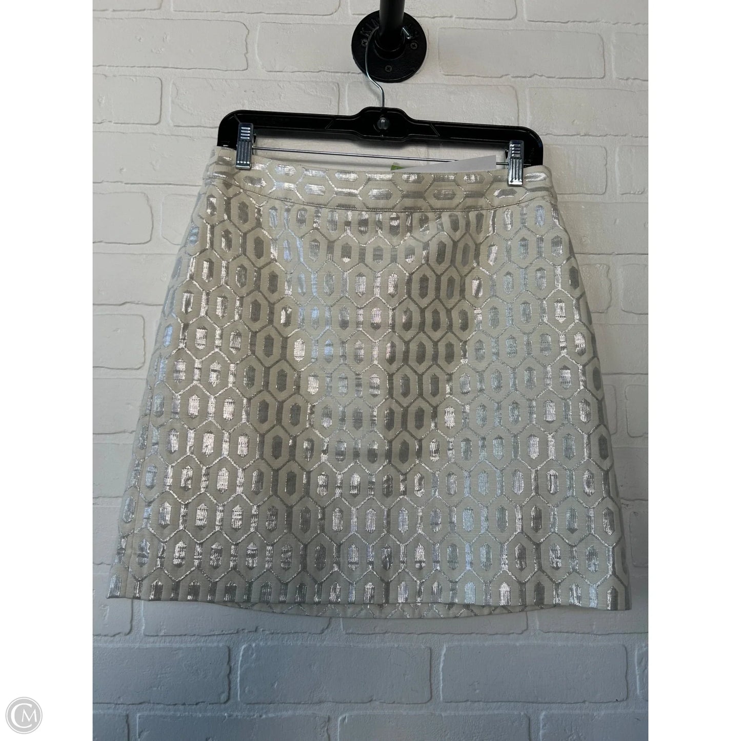 Skirt Mini & Short By Banana Republic In Cream & Silver, Size: 6
