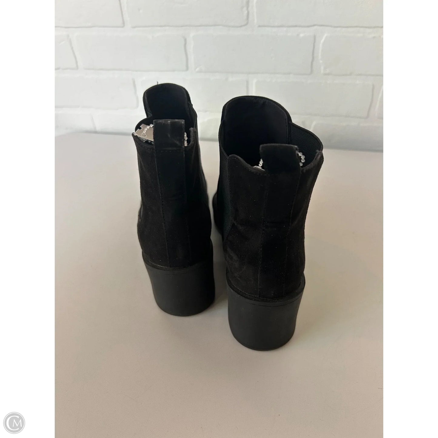 Boots Ankle Heels By Divided In Black, Size: 9.5