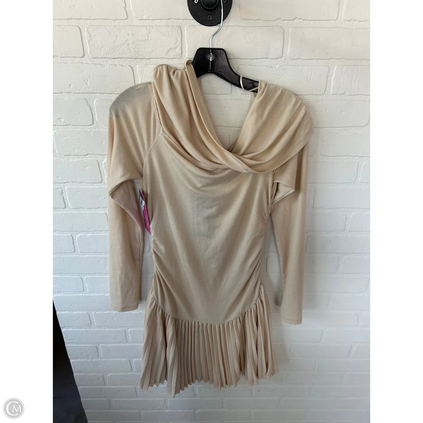 Dress Casual Short By Clothes Mentor In Tan, Size: L