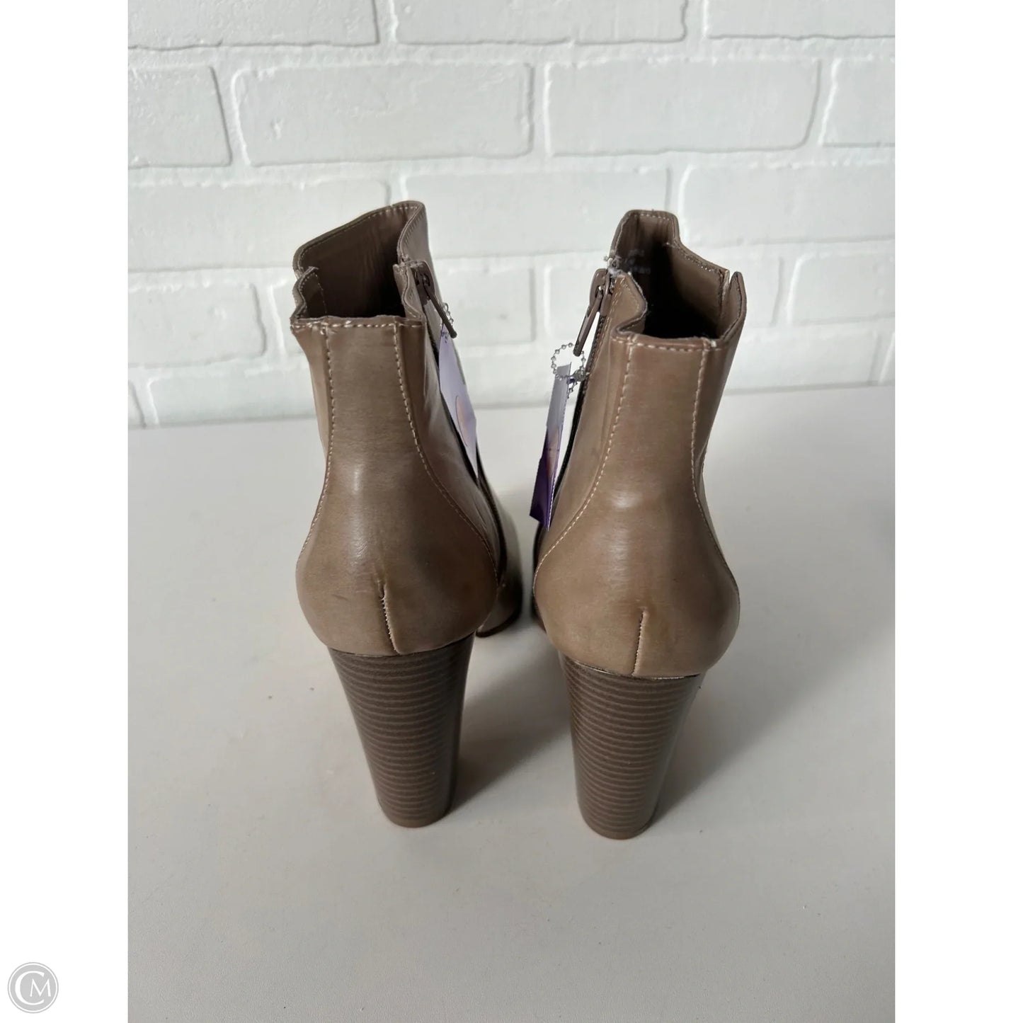 Boots Ankle Heels By Clothes Mentor In Brown, Size: 9
