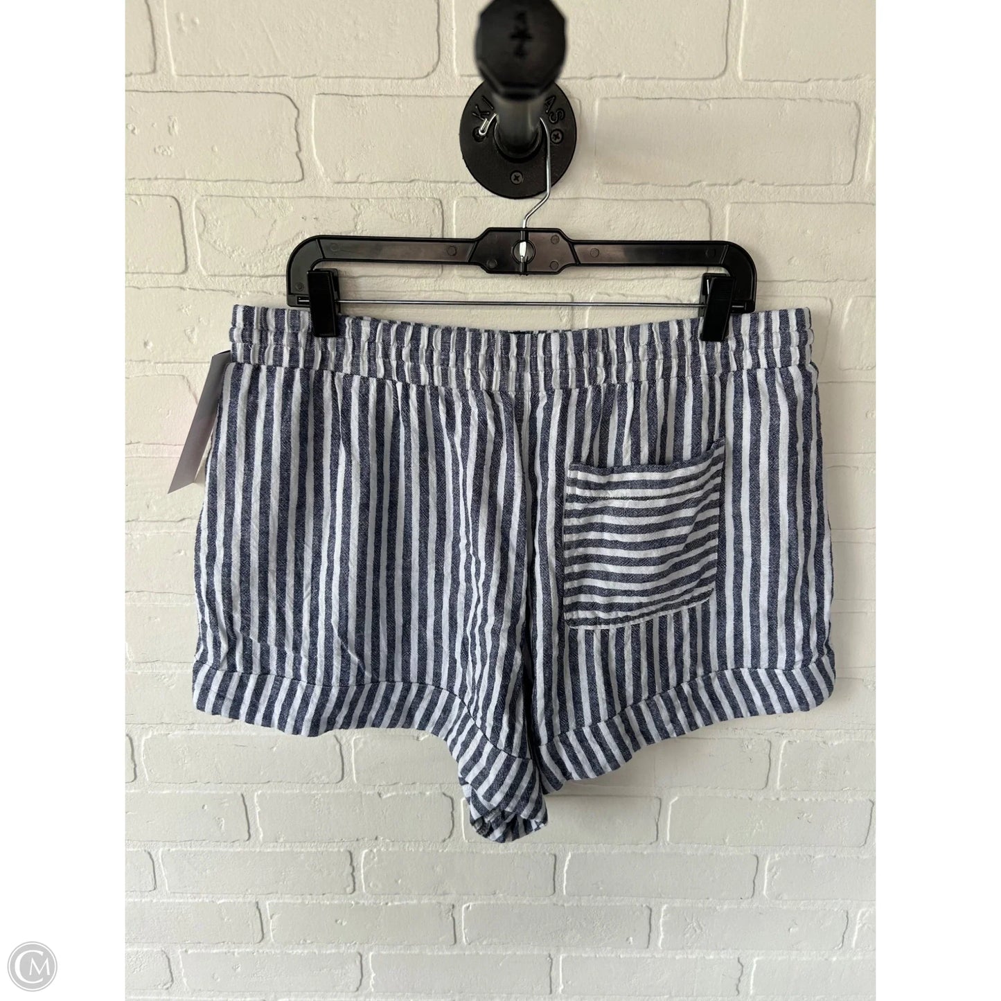 Shorts By Universal Thread In Blue & White, Size: 16