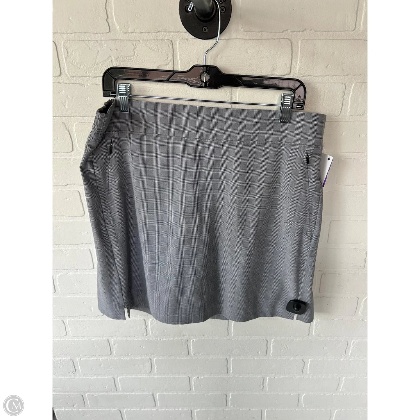 Athletic Skort By Athleta In Grey & White, Size: 14l