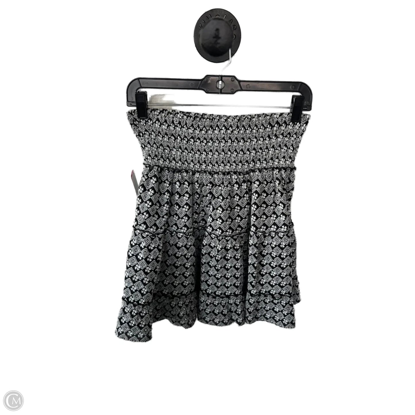 Skirt Mini & Short By Clothes Mentor In Black & White, Size: S