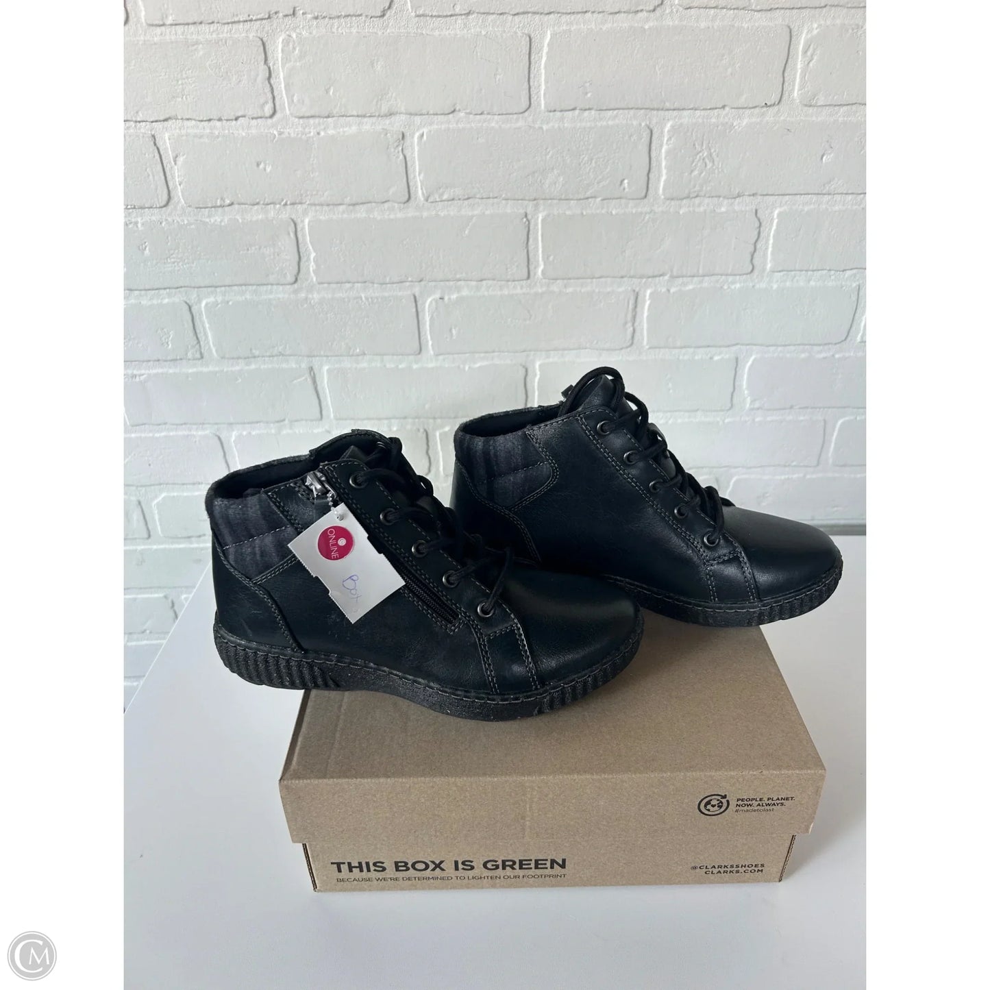 Boots Ankle Flats By Clarks In Black, Size: 7