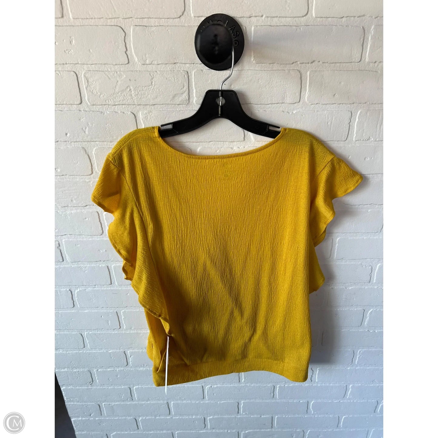 Top Short Sleeve By New York And Co In Yellow, Size: L