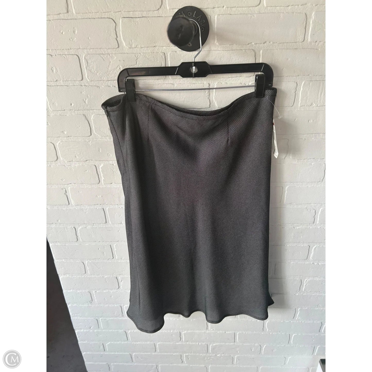 Skirt Midi By Clothes Mentor In Black, Size: 14