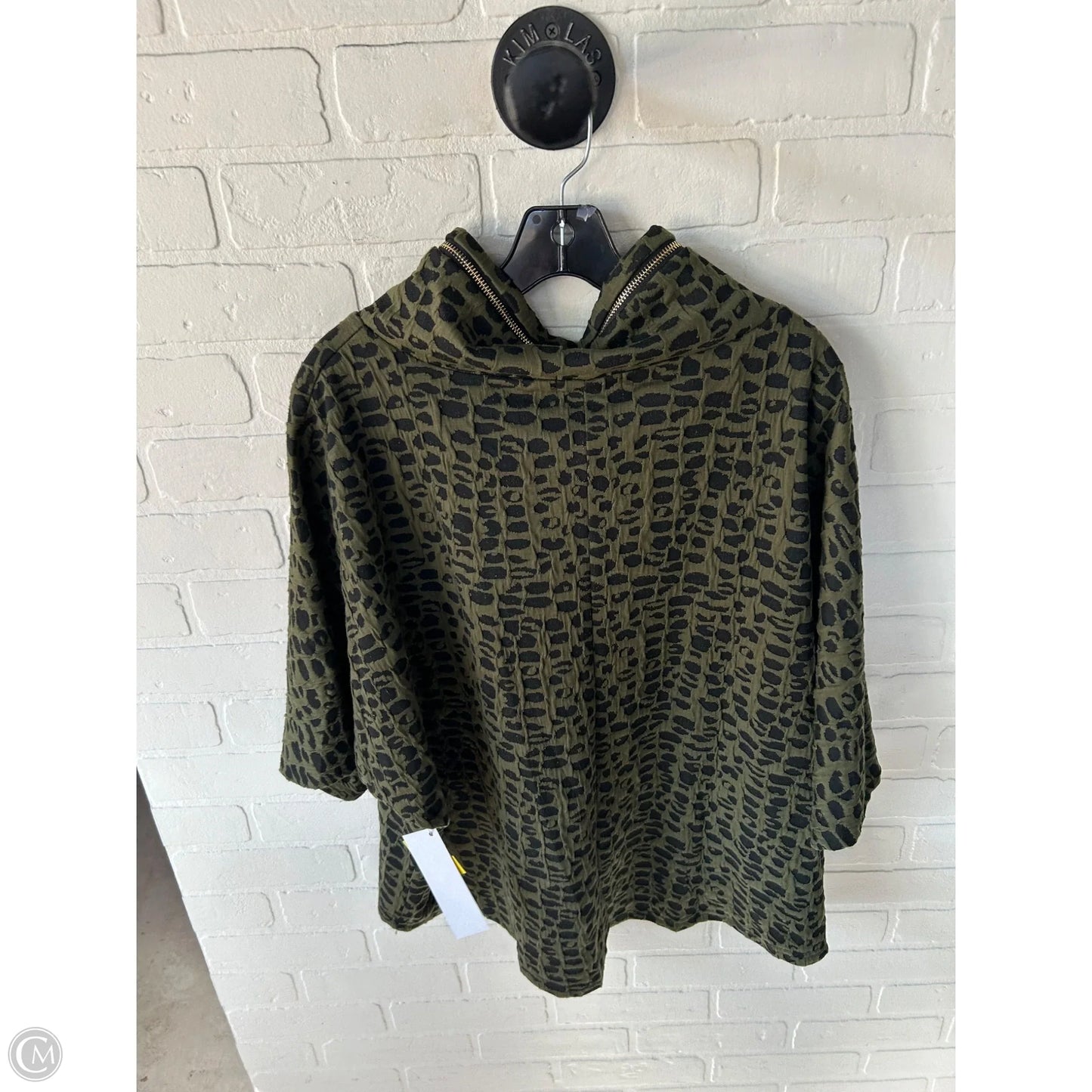 Poncho By Clothes Mentor In Black & Green, Size: S