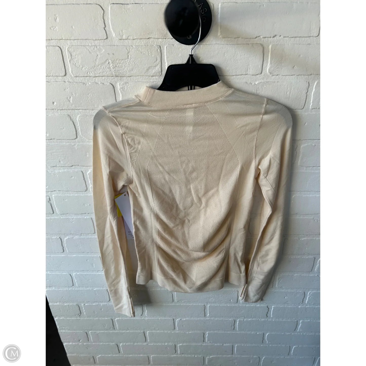 Athletic Top Long Sleeve Crewneck By Athleta In Cream, Size: Xs