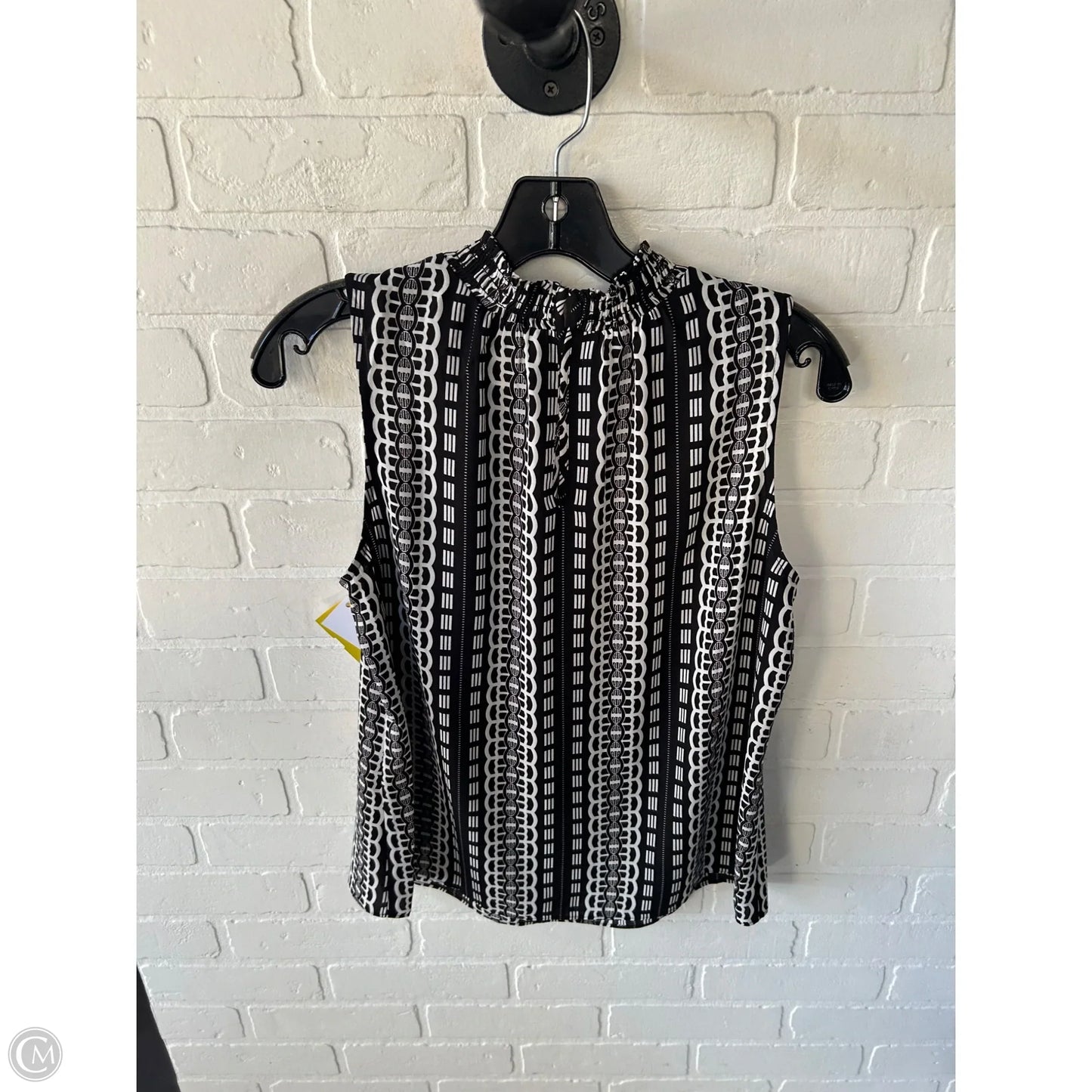 Top Sleeveless By White House Black Market In Black & White, Size: M