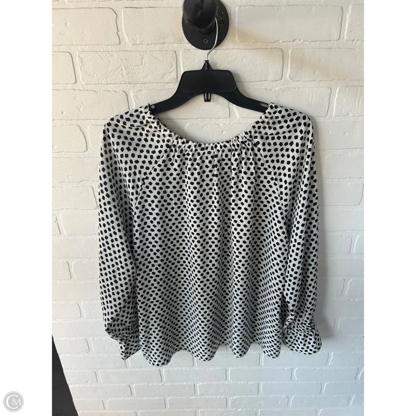 Top Long Sleeve By Banana Republic In Black & White, Size: L