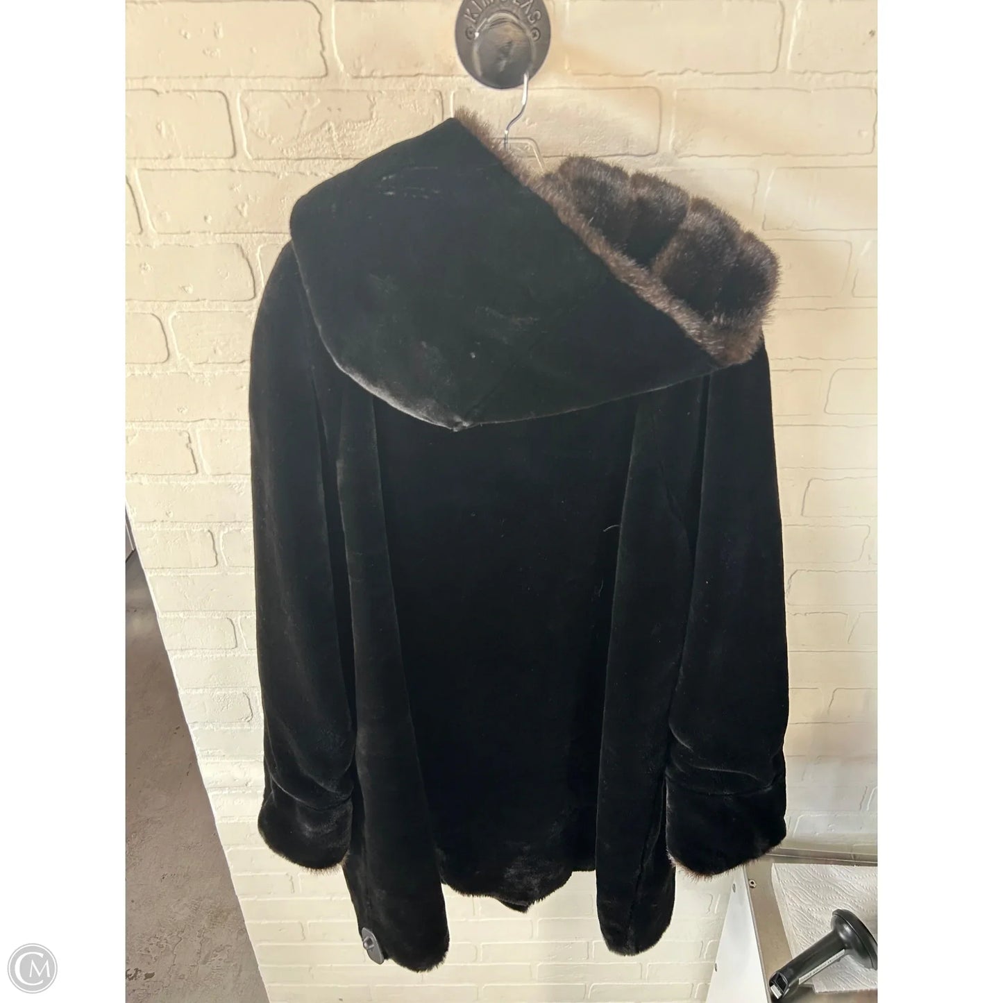 Coat Faux Fur & Sherpa By Gallery In Black, Size: 1x