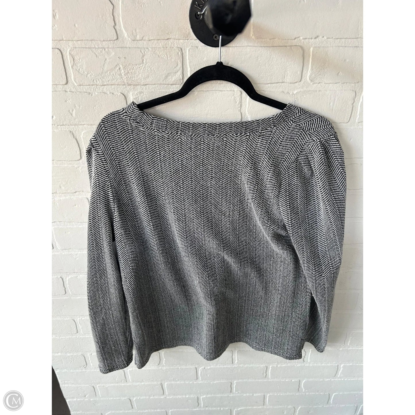 Top Long Sleeve By Liz Claiborne In Black & Grey, Size: M