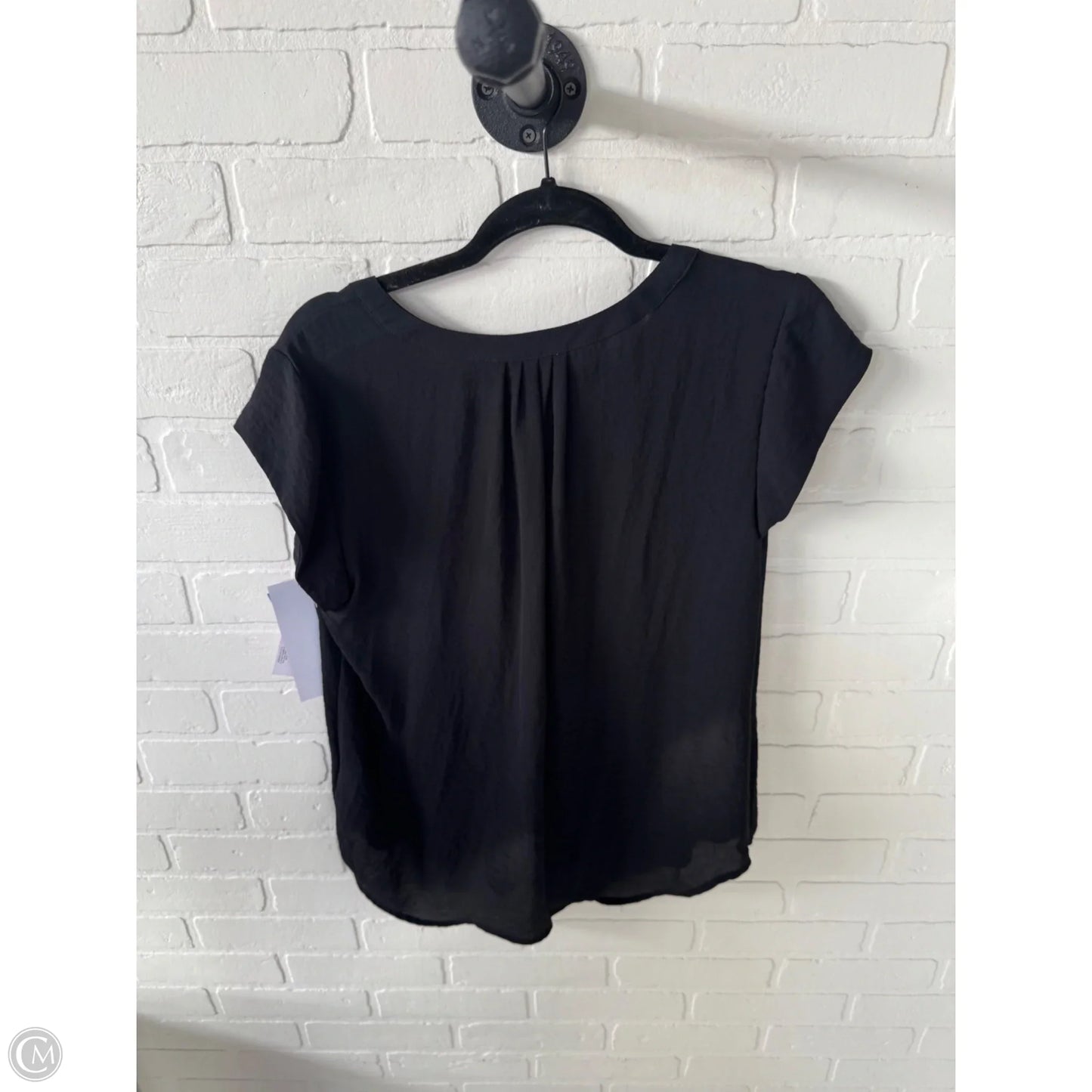 Top Short Sleeve By Liz Claiborne In Black, Size: M