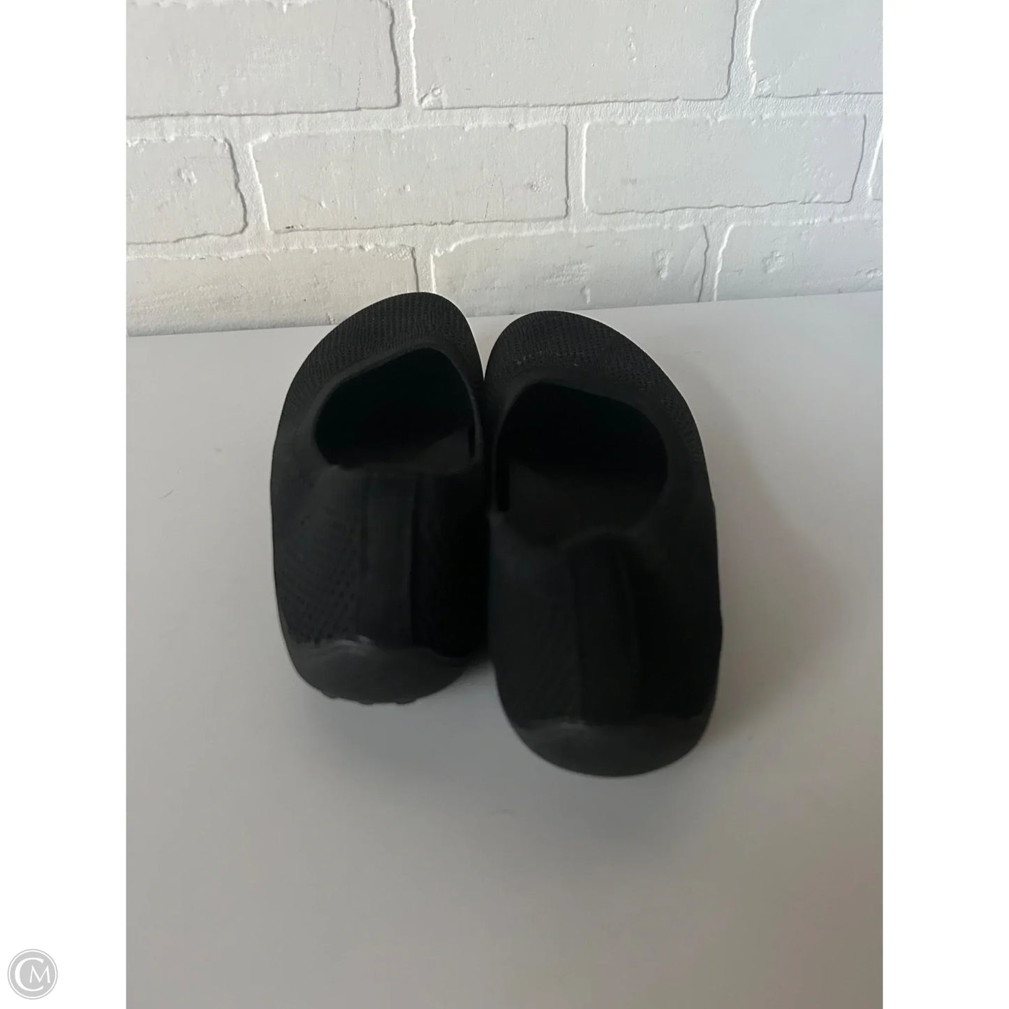 Shoes Flats By Clothes Mentor In Black, Size: 7