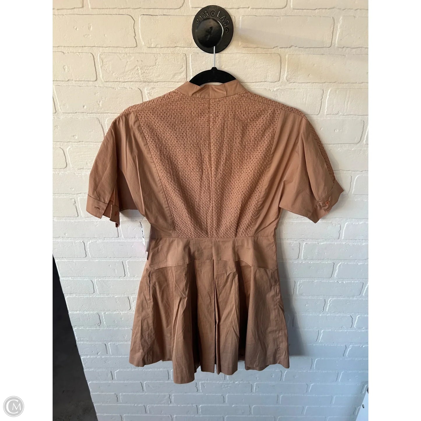 Dress Casual Short By Clothes Mentor In Tan, Size: Xs