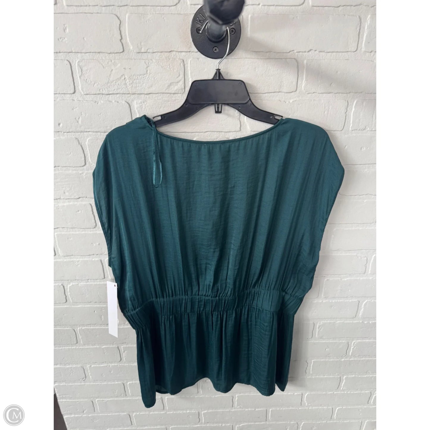 Top Sleeveless By Vince Camuto In Green, Size: L