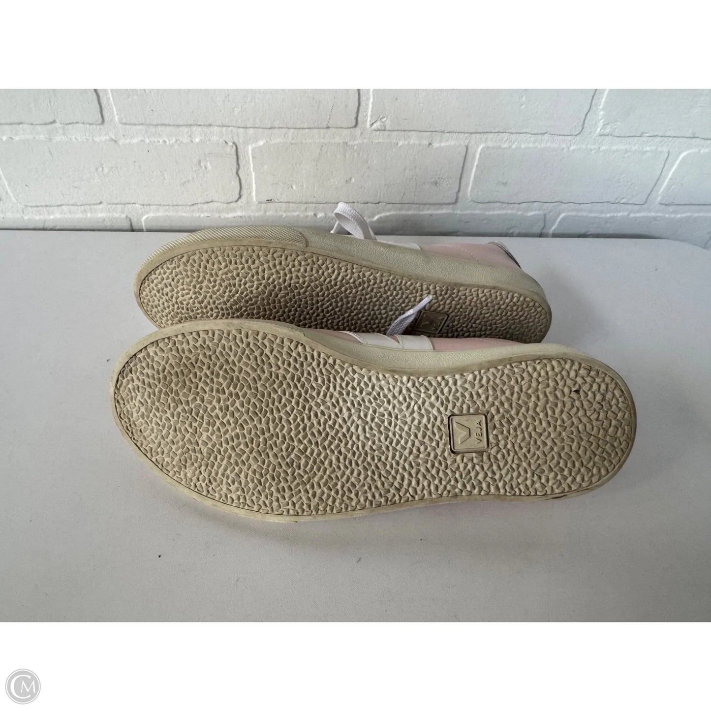 Shoes Sneakers By Veja In Pink & White, Size: 8