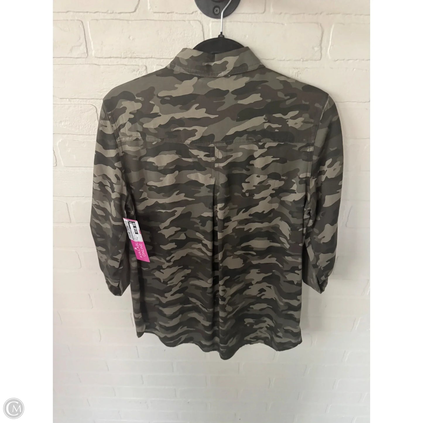 Top Long Sleeve By Beachlunchlounge In Camouflage Print, Size: Xs