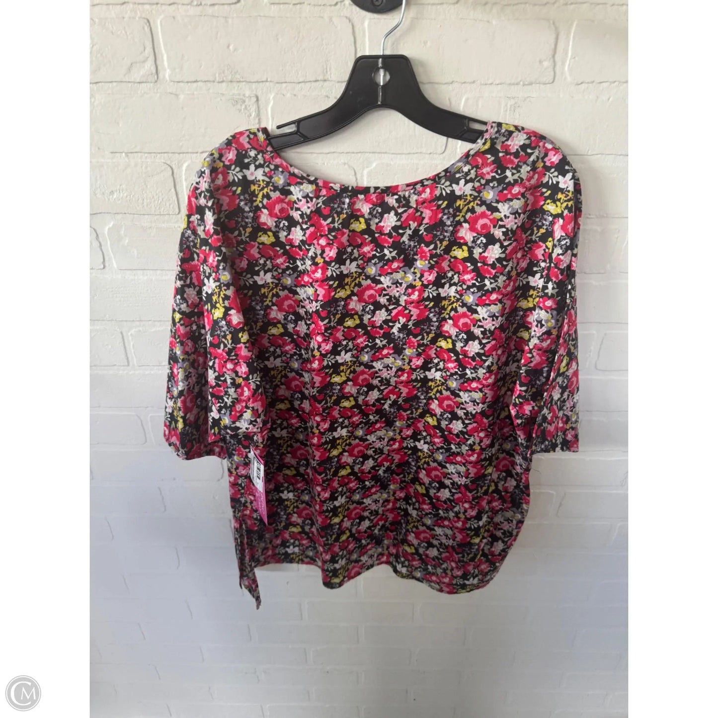 Top Short Sleeve By Clothes Mentor In Black & Red, Size: Xl