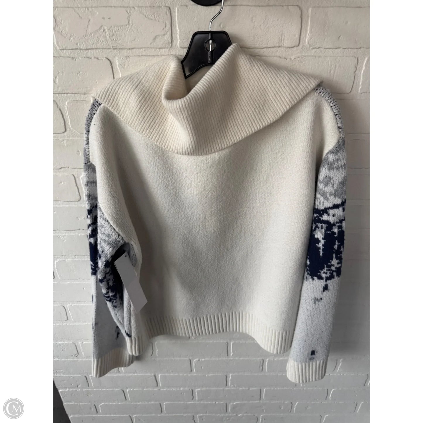 Sweater By Wild Fable In Grey & White, Size: M