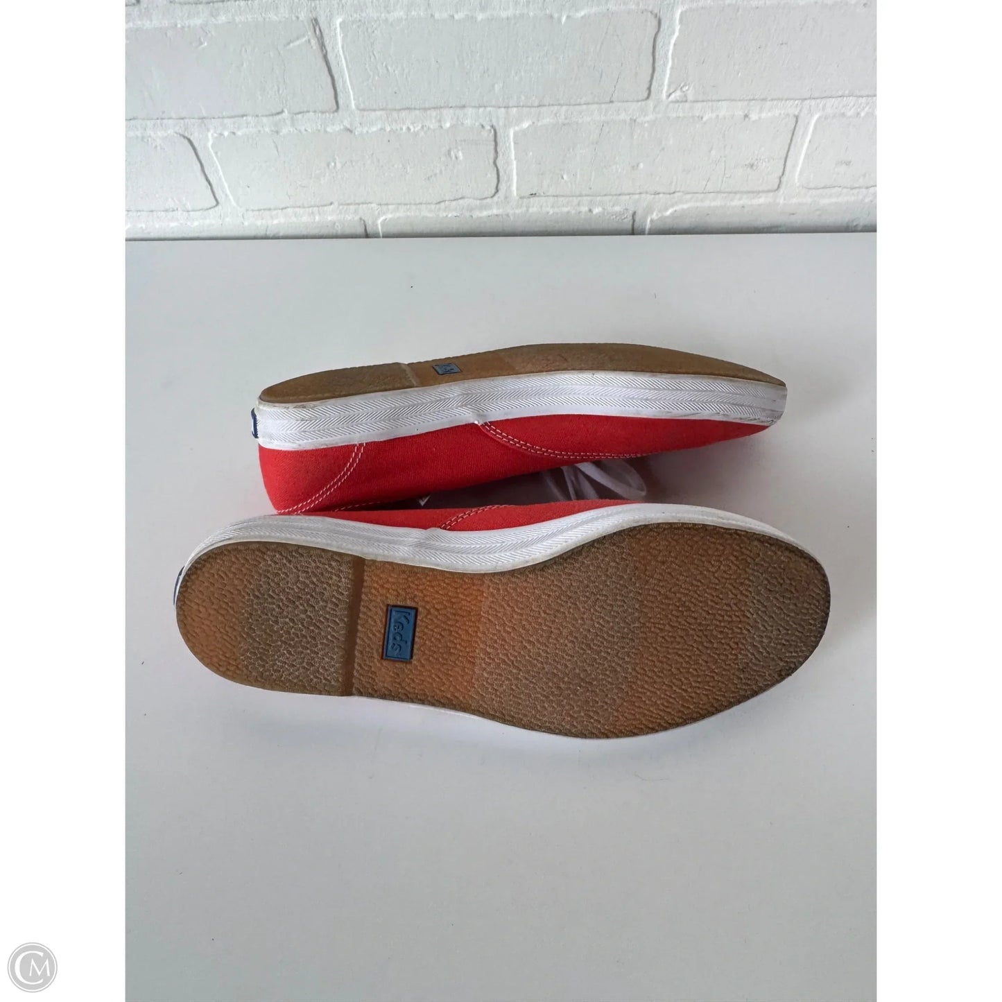 Shoes Sneakers By Keds In Red & White, Size: 10