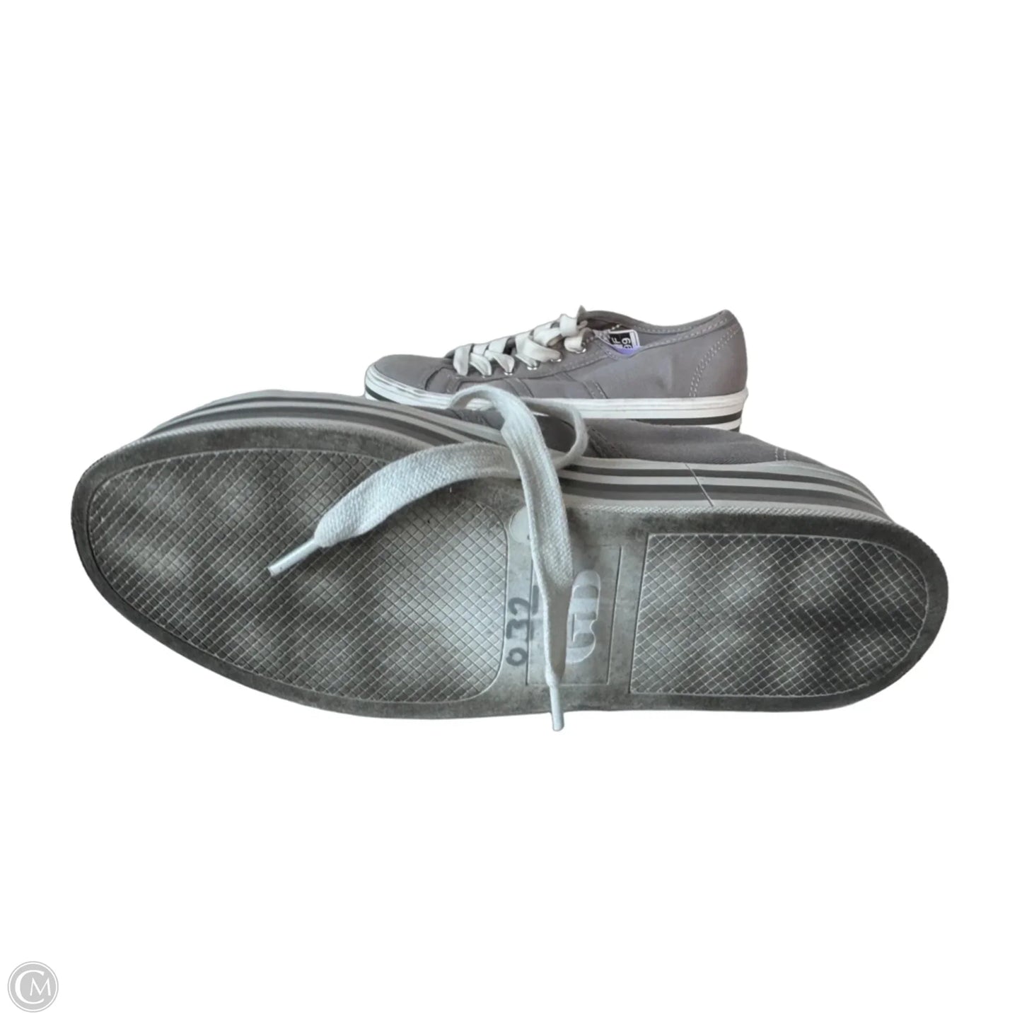 Shoes Sneakers By Gb In Grey & White, Size: 6.5