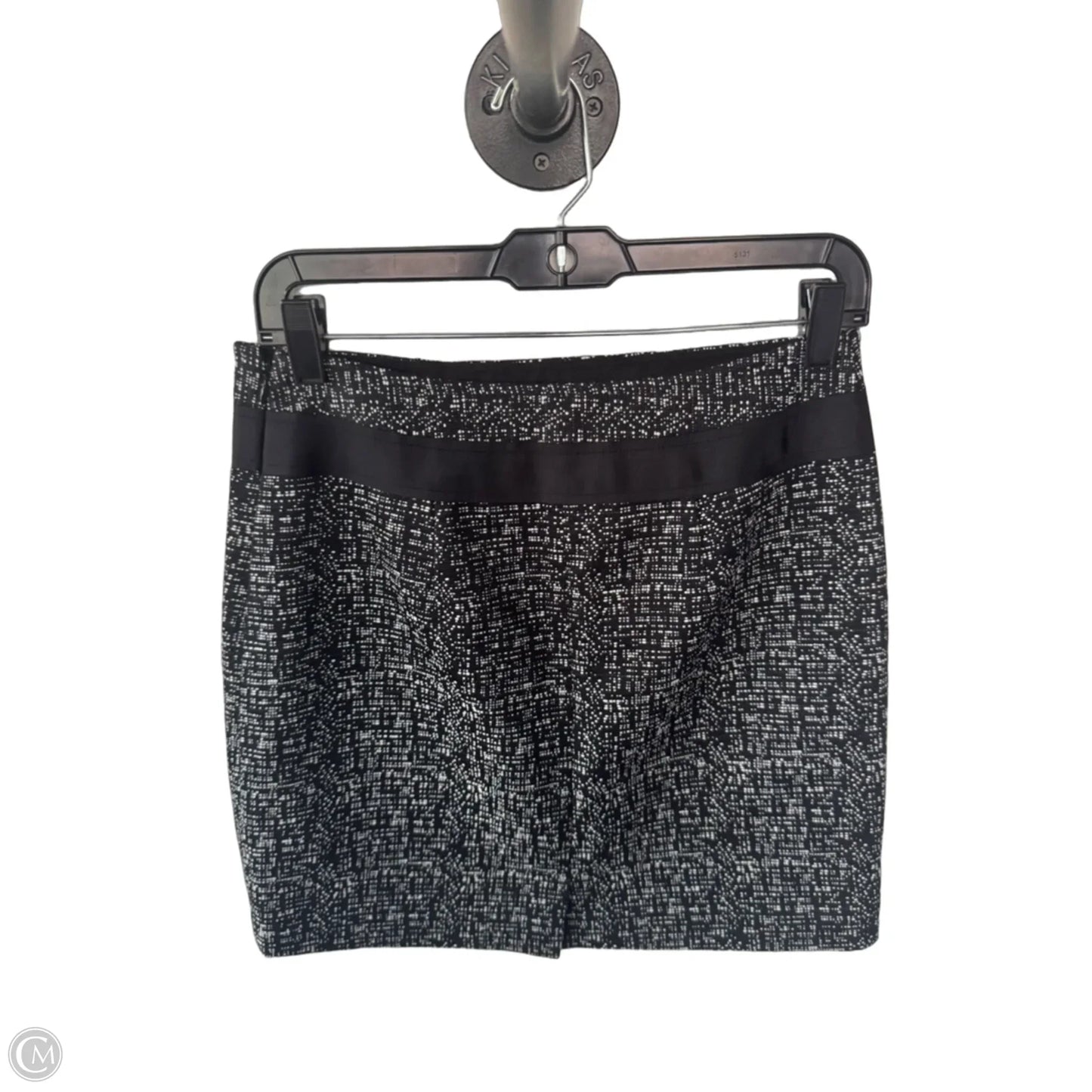 Skirt Mini & Short By Forenzia In Black & White, Size: 2