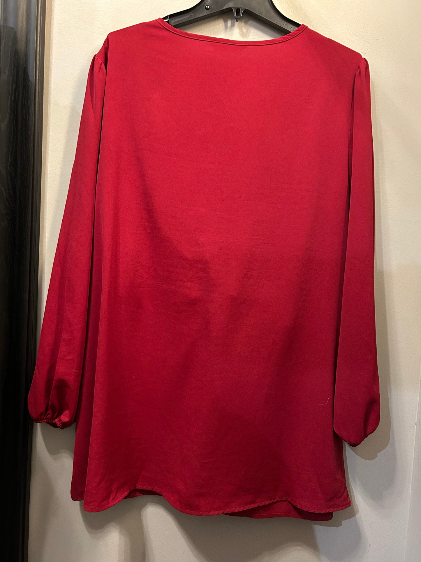 Top Long Sleeve By bloomchic In Red, Size: 1x