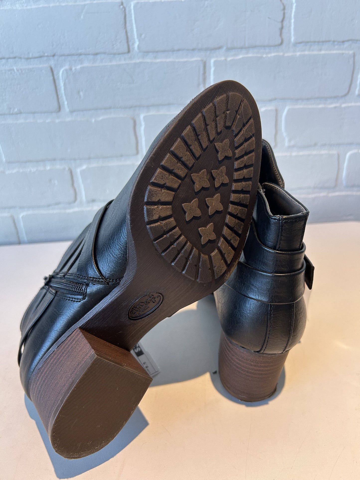 Boots Ankle Heels By Sofft Size: 9.5