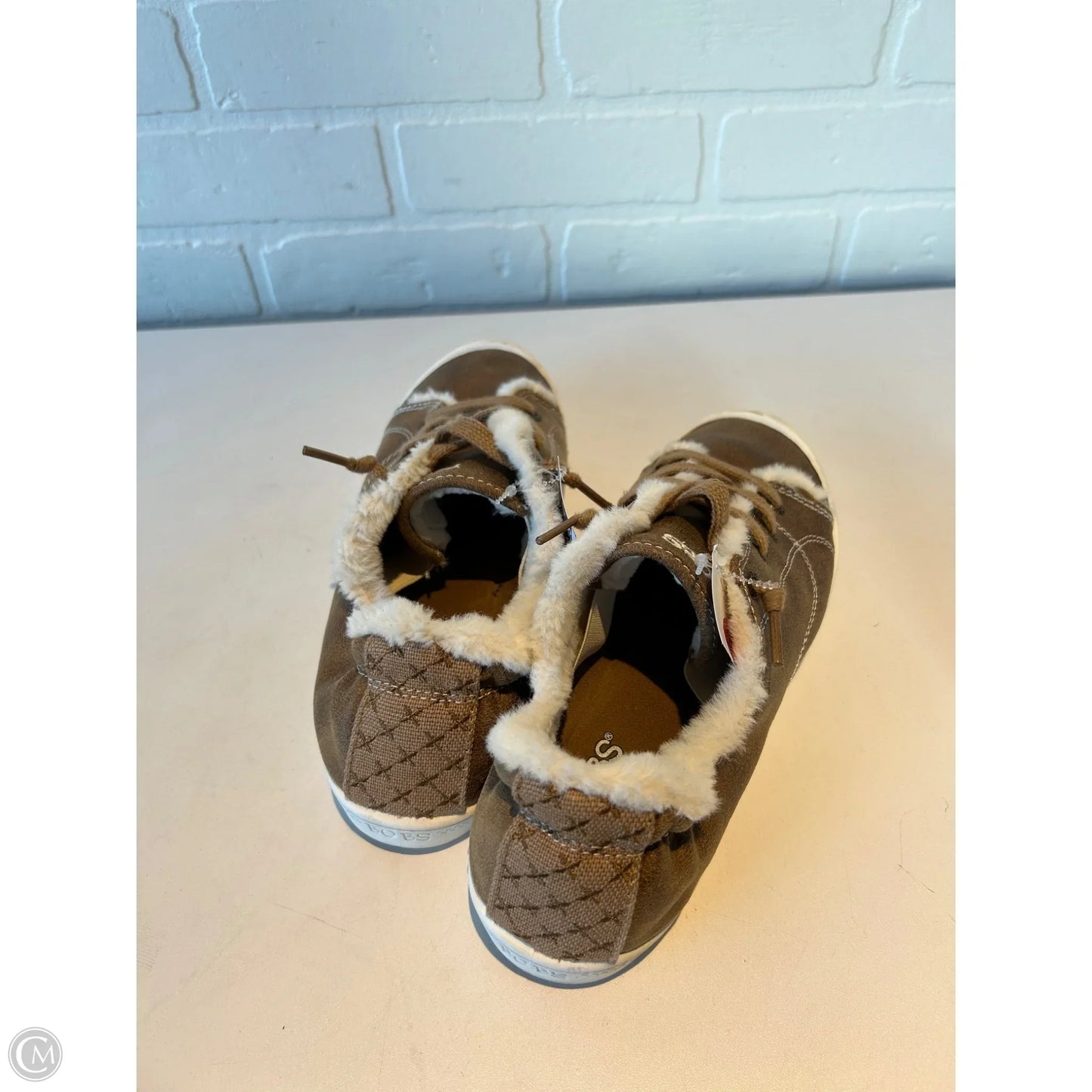 Shoes Flats By Bobs In Brown & Cream, Size: 9