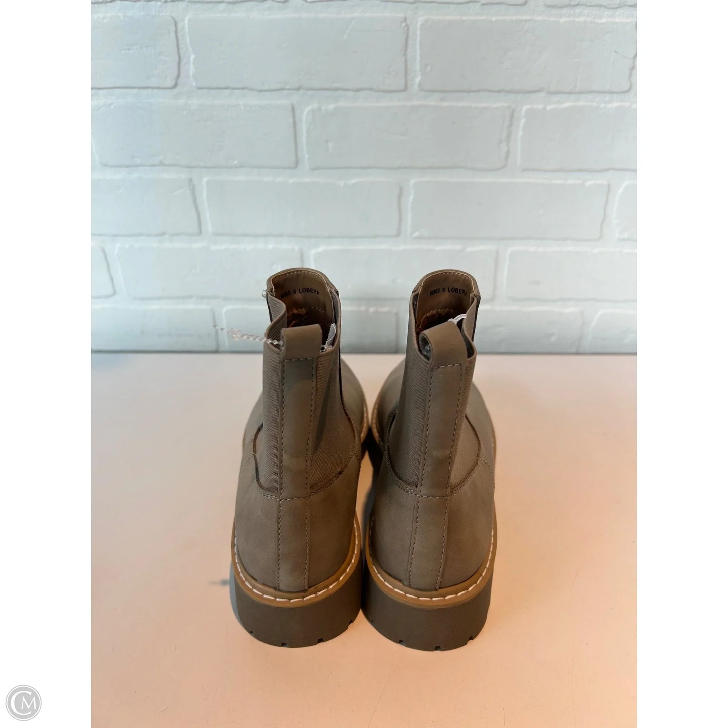 Boots Ankle Flats By Dolce Vita In Tan, Size: 6