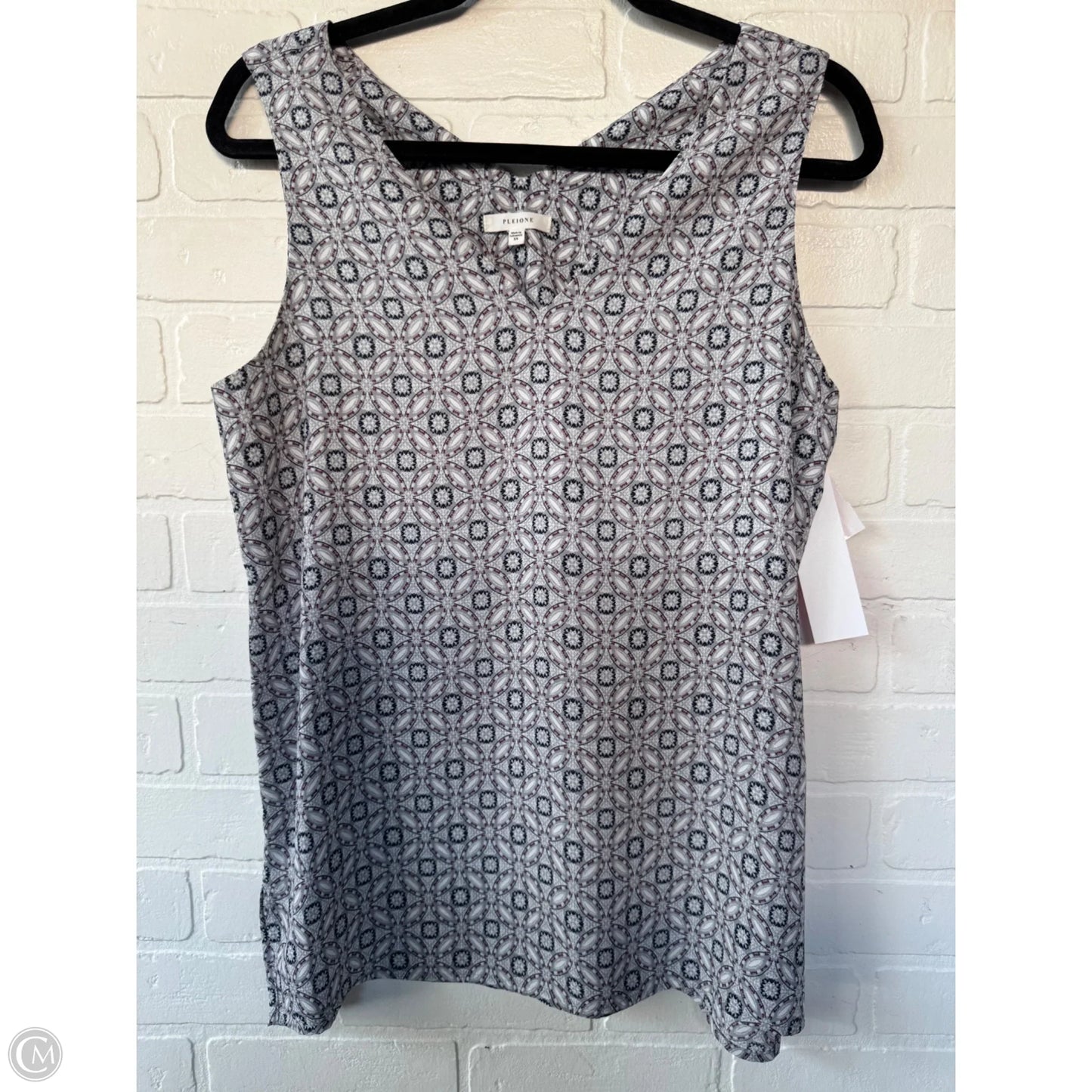 Top Sleeveless By Pleione In Grey, Size: Xs