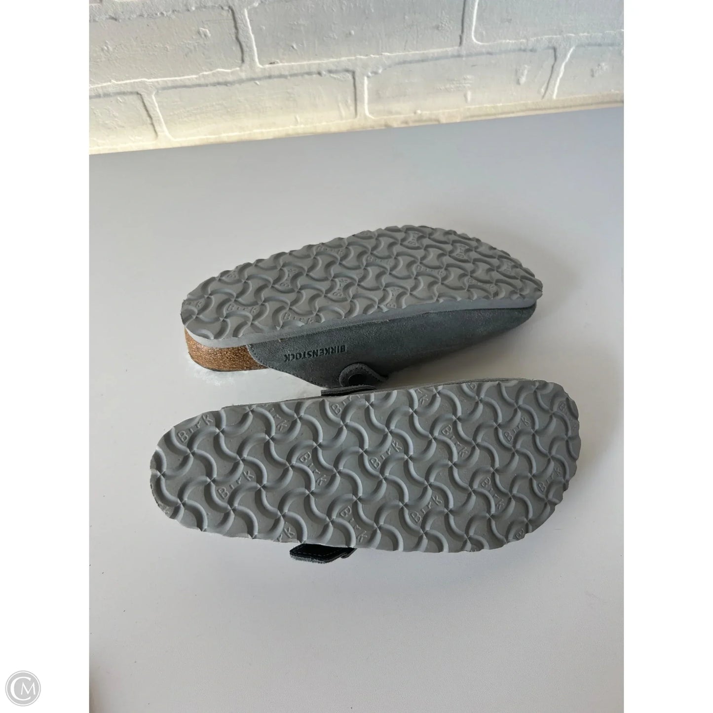 Shoes Flats By Birkenstock In Grey, Size: 6.5