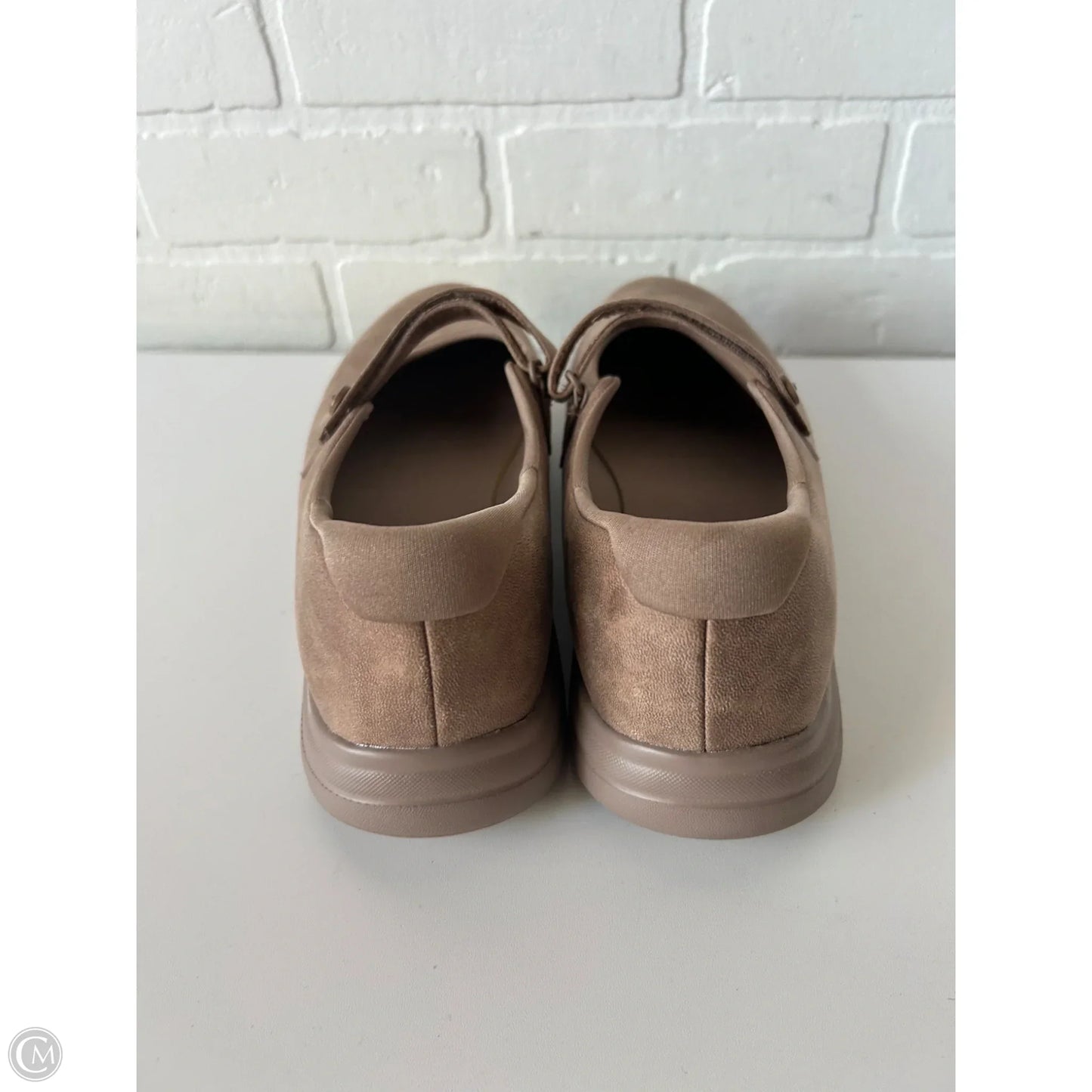 Shoes Flats By Skechers In Brown, Size: 10