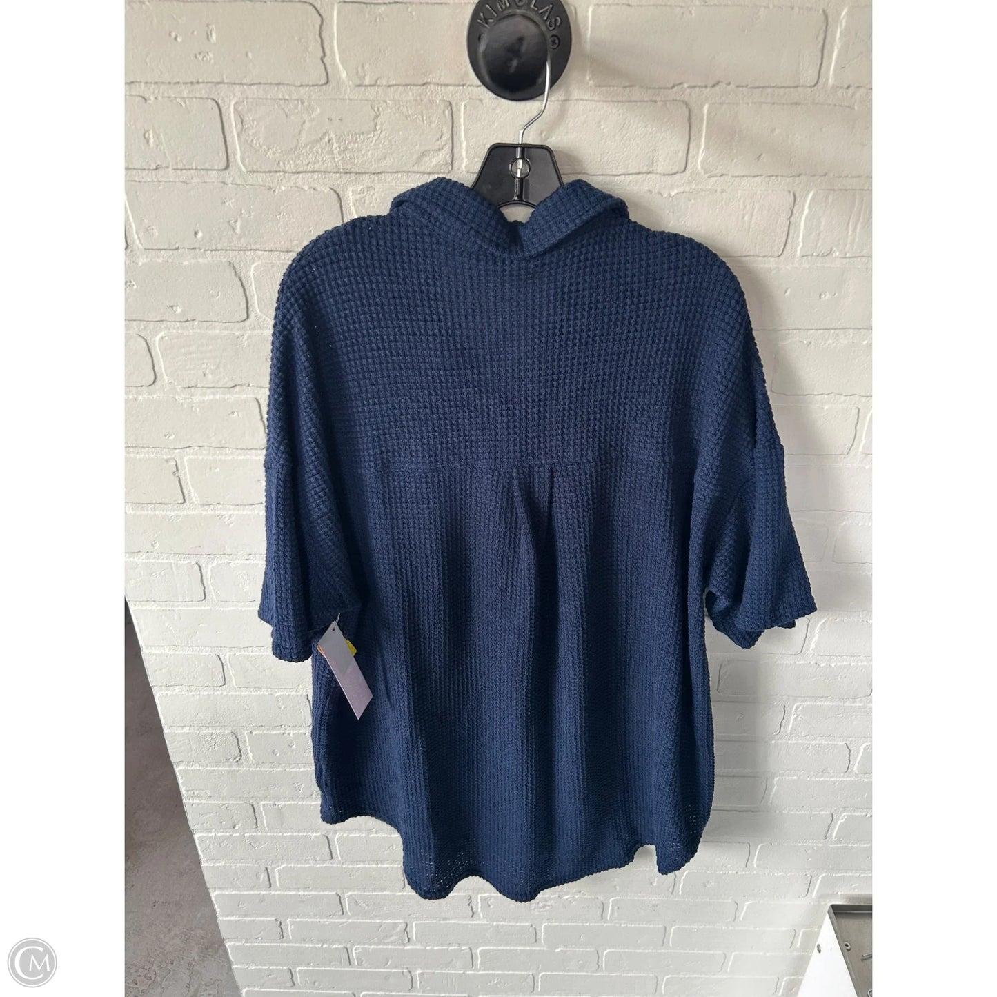 Top Short Sleeve By Dokotoo In Blue, Size: L
