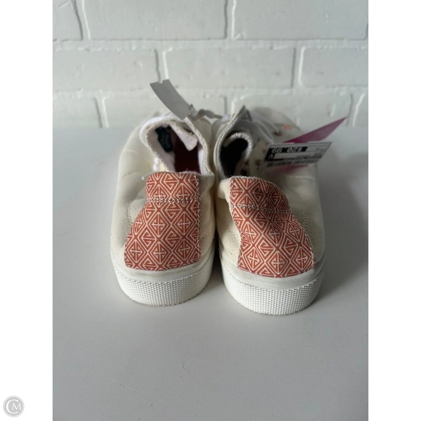Shoes Sneakers By Natural Reflections In Cream, Size: 11