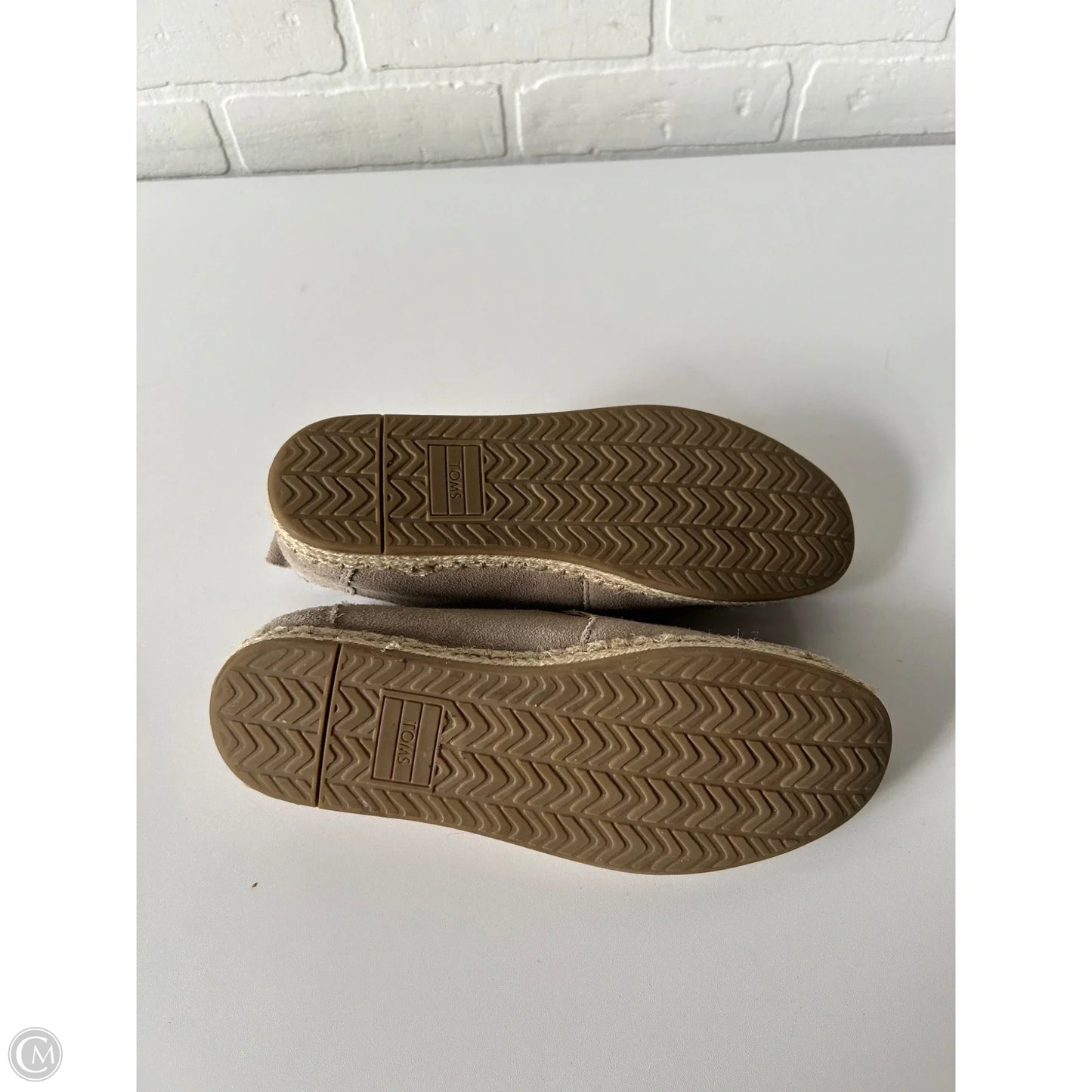 Shoes Flats By Toms In Tan, Size: 6.5