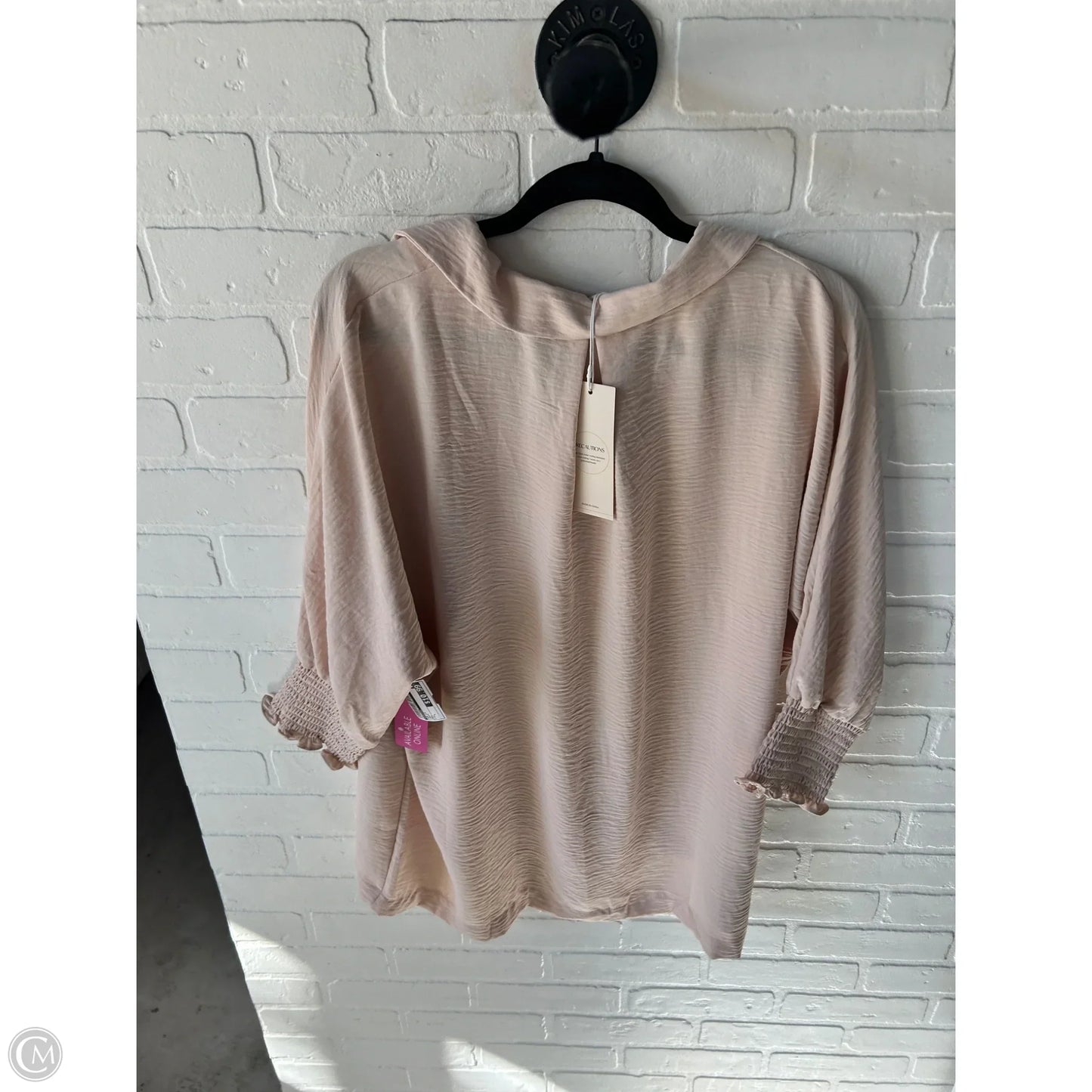 Top Long Sleeve By Dokotoo In Cream, Size: L