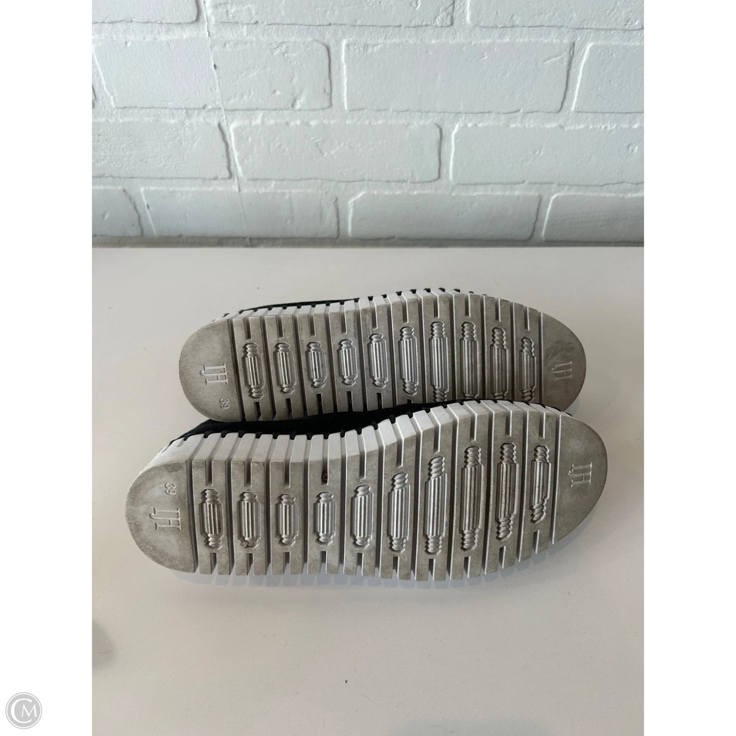 Shoes Flats By Cmb In Black, Size: 8.5