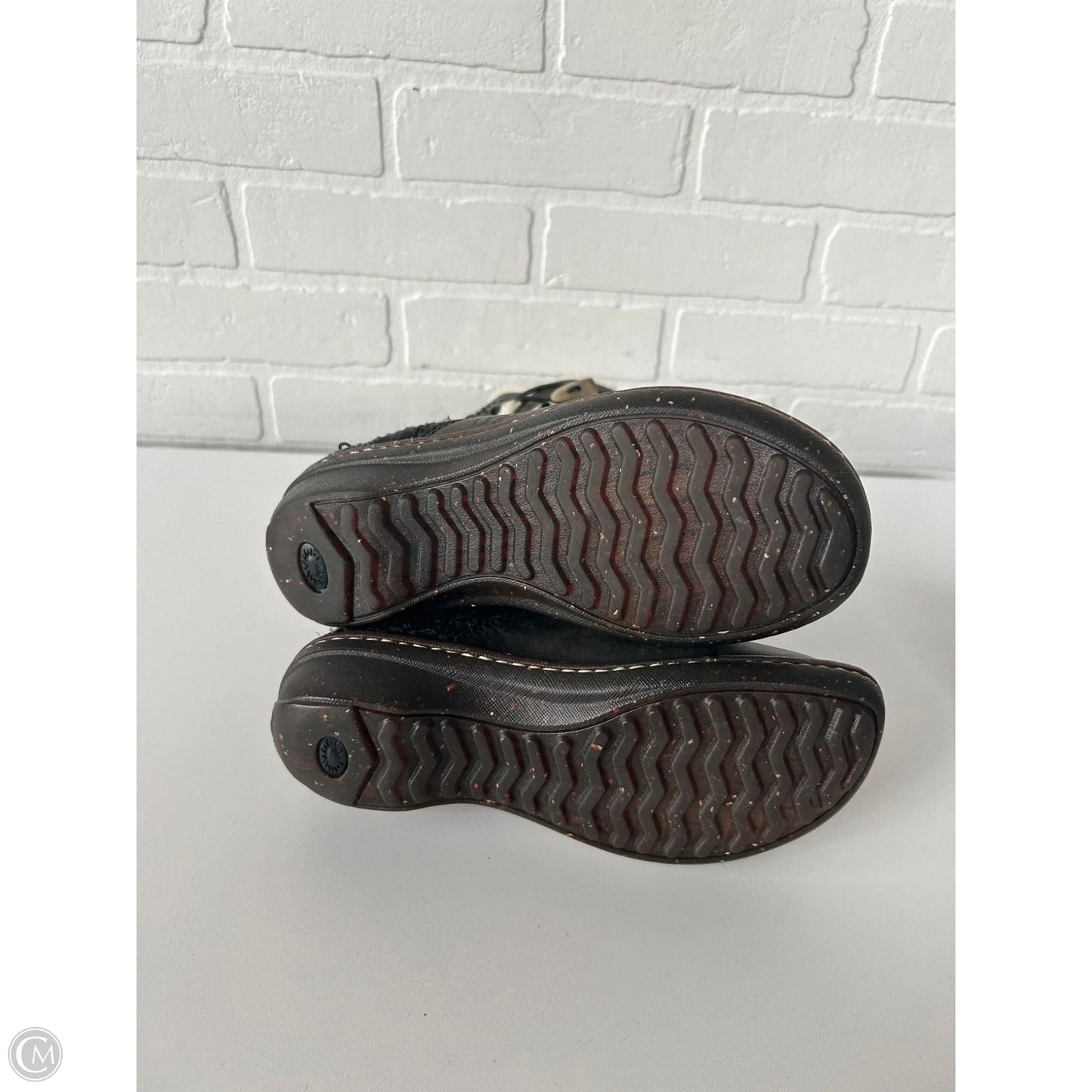 Boots Designer By Ugg In Brown, Size: 6