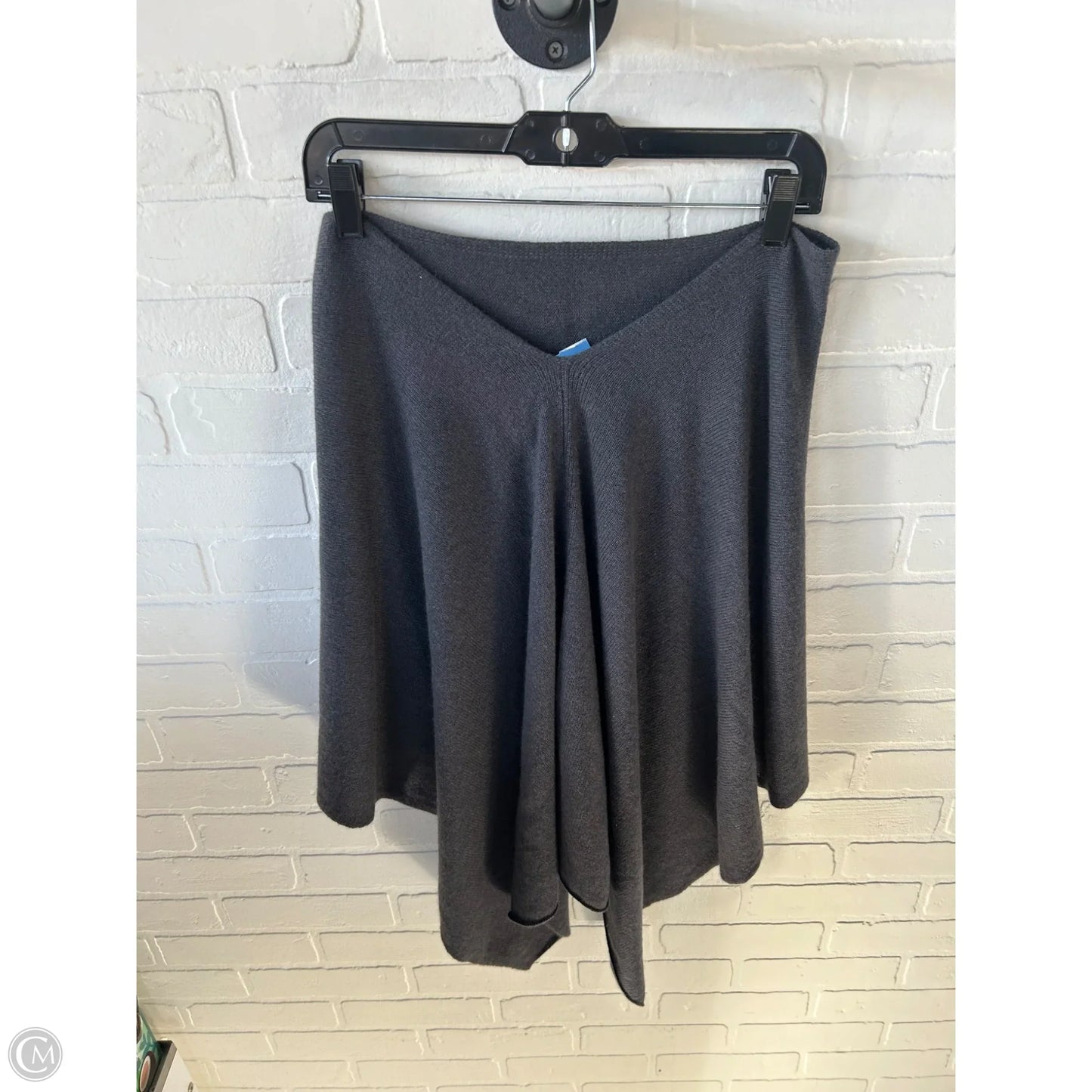 Poncho By Cmc In Grey, Size: Osfm