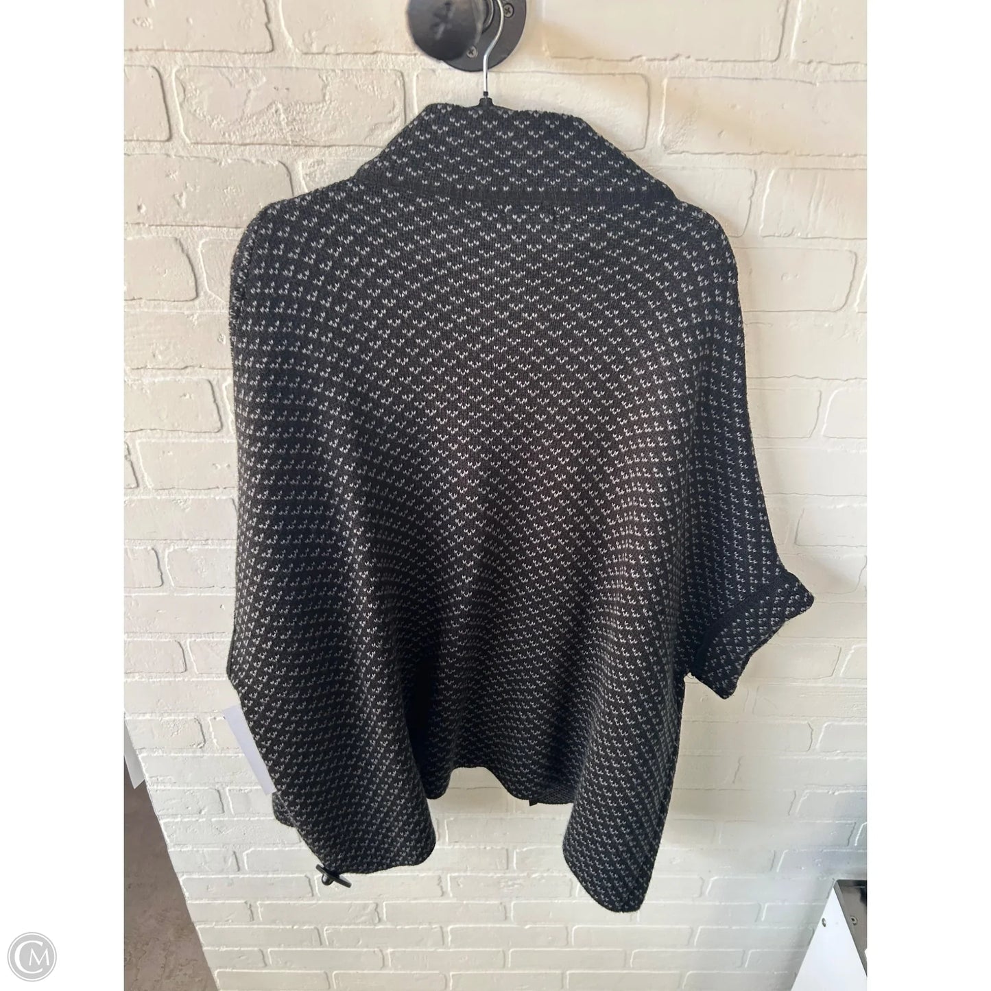 Poncho By Steve Madden In Black & Grey, Size: Osfm