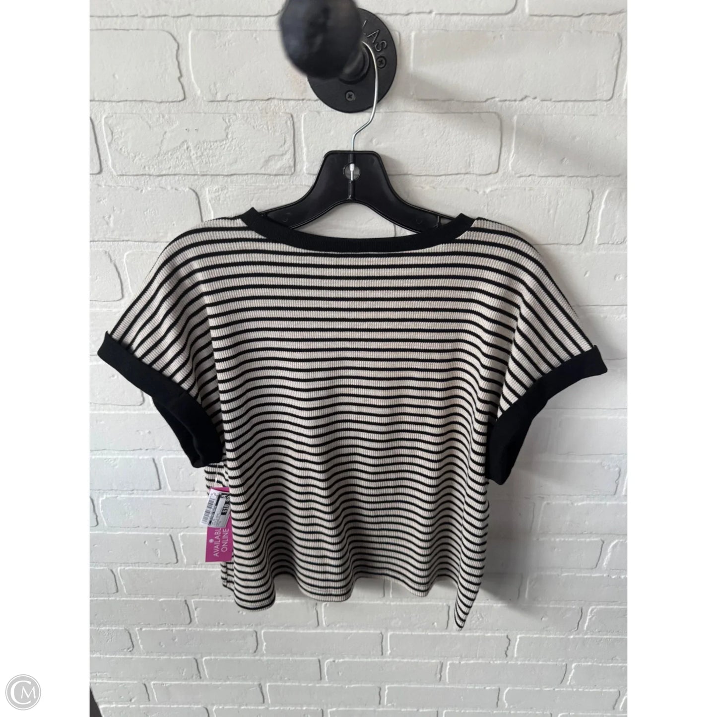 Top Short Sleeve By Clothes Mentor In Black & Cream, Size: S