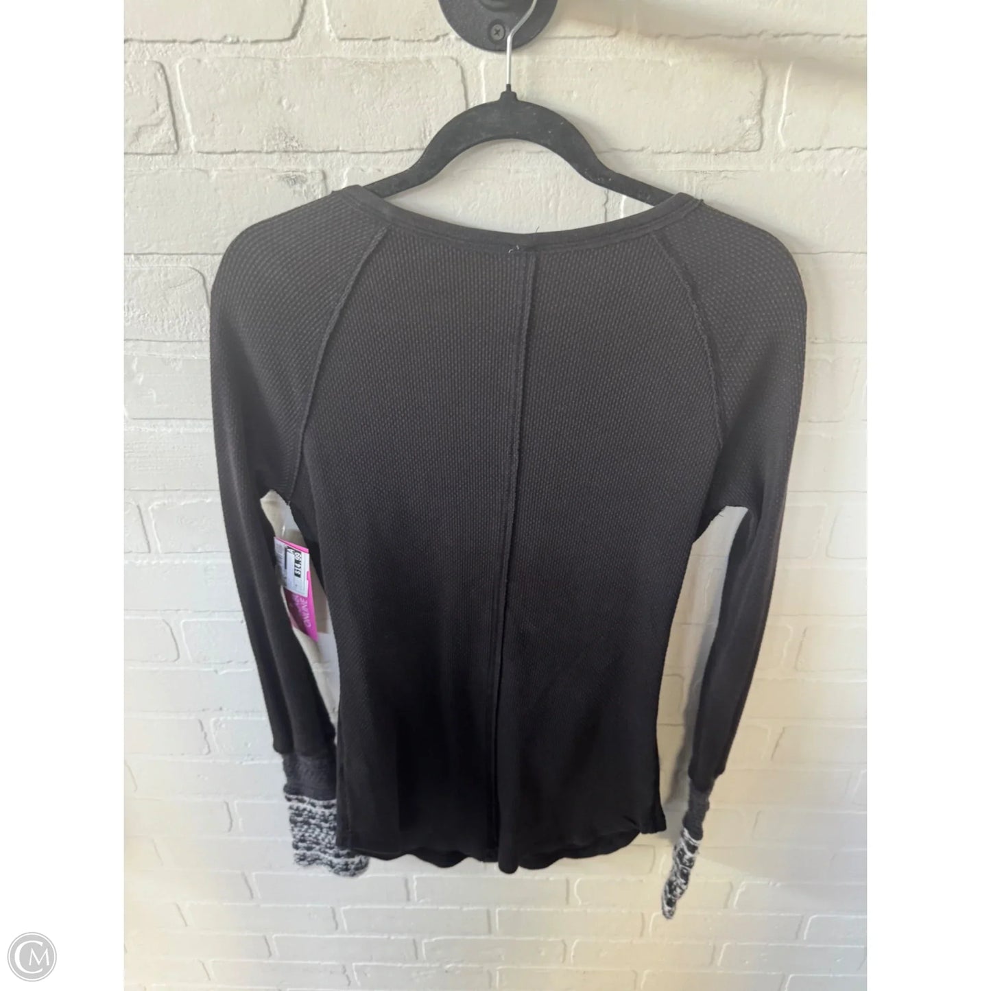 Top Long Sleeve By Free People In Black, Size: M