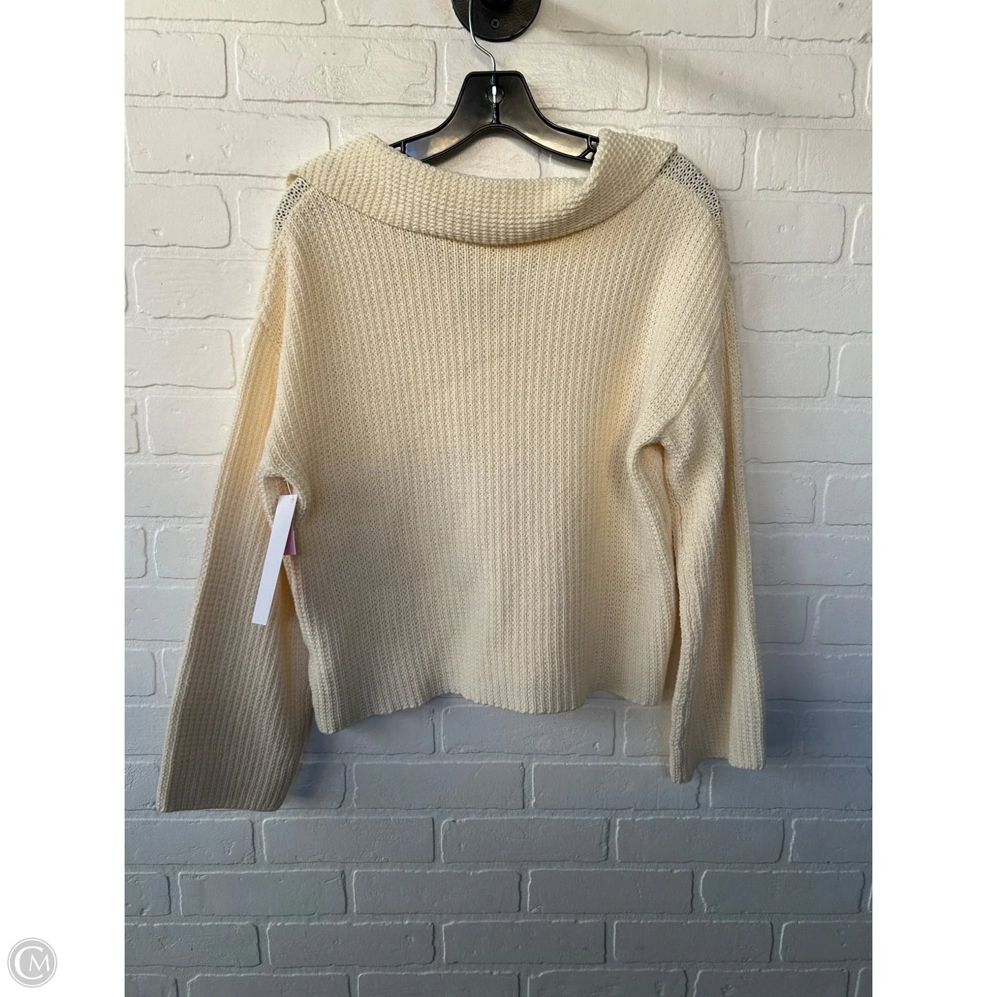 Sweater By Clothes Mentor In Cream, Size: S