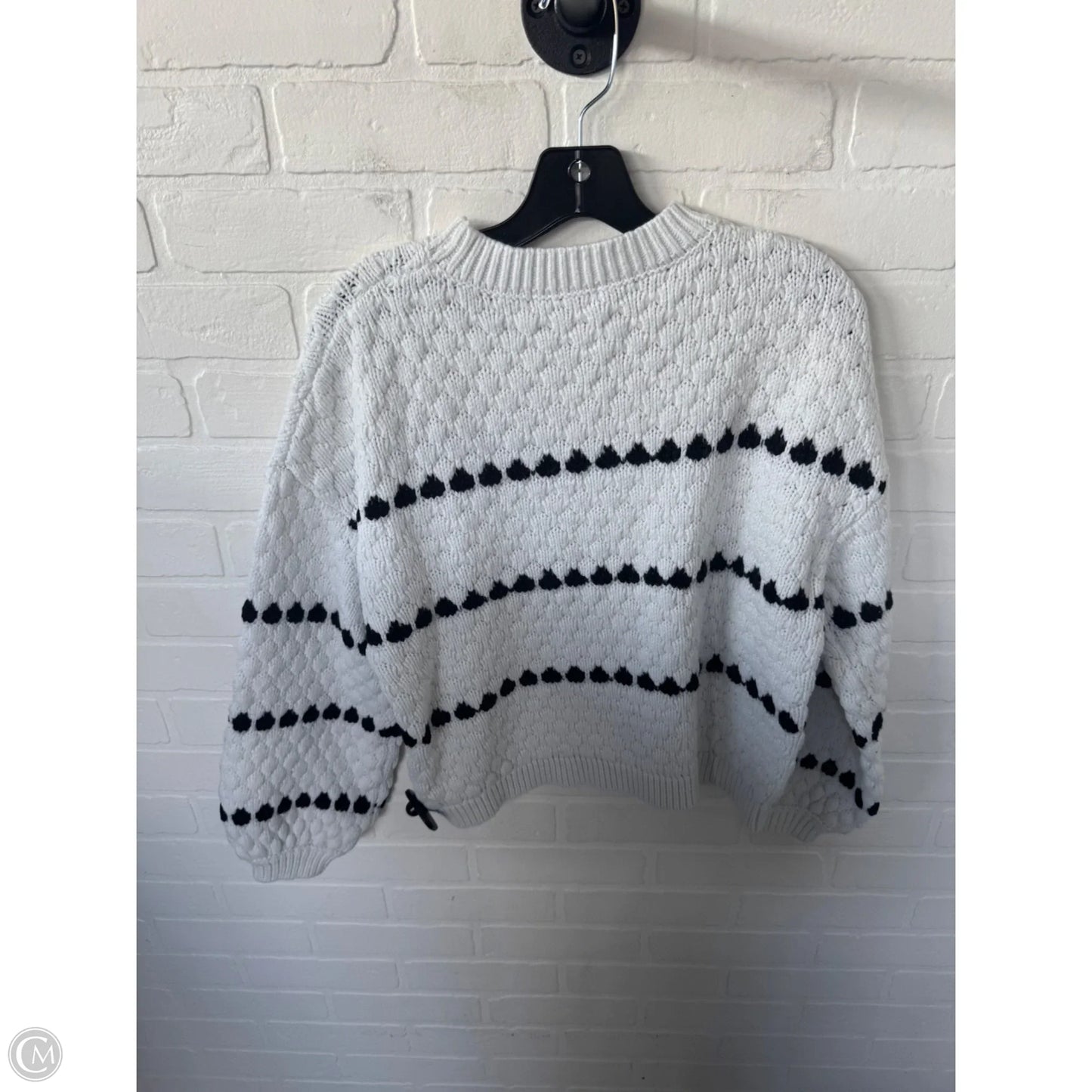 Sweater By Clothes Mentor In Black & White, Size: S