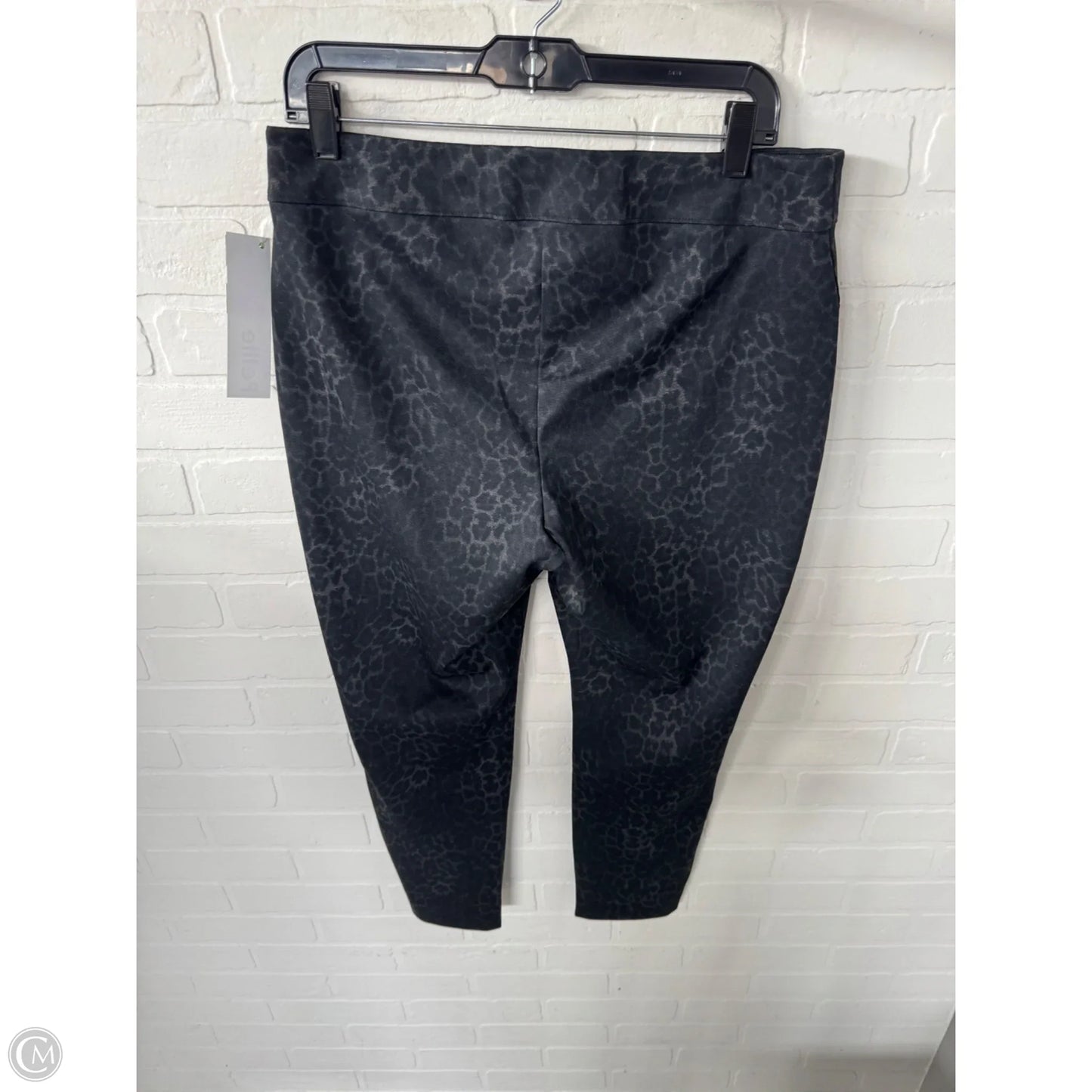 Pants Leggings By Chicos In Black, Size: 12p