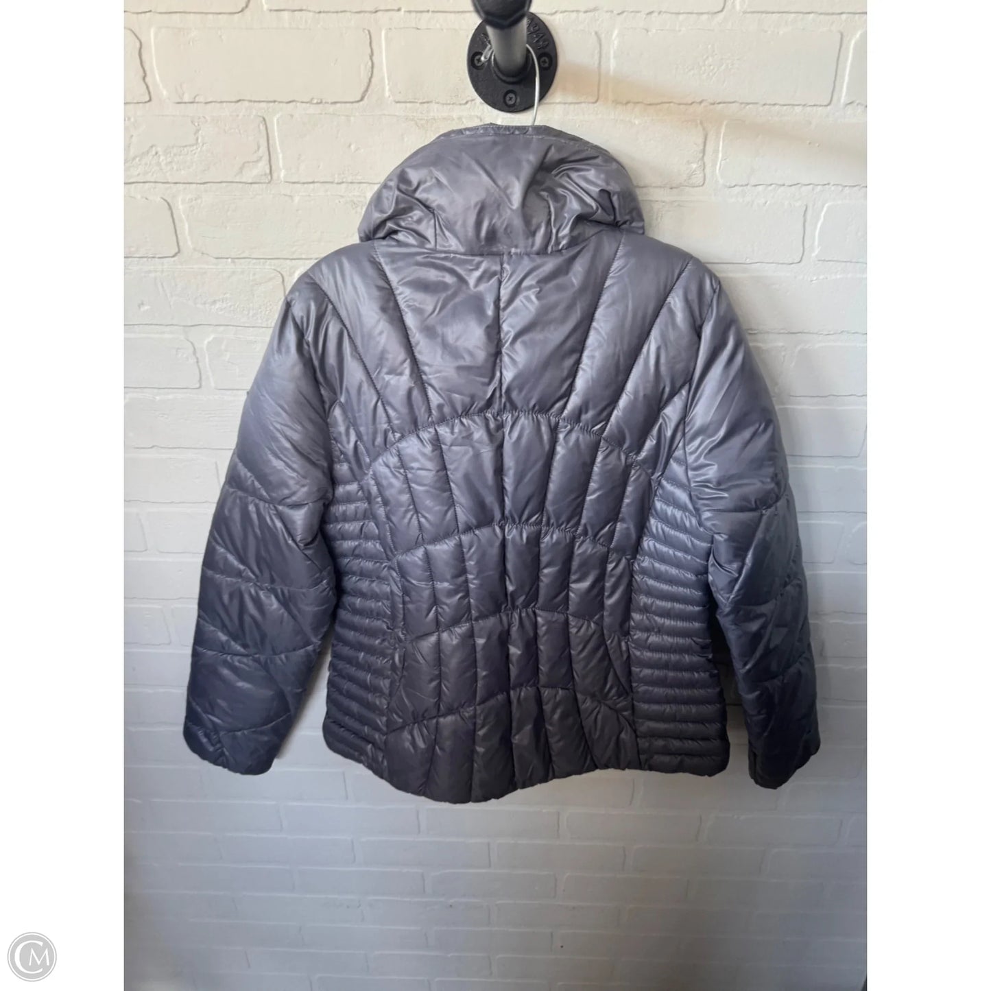 Jacket Puffer & Quilted By Guess In Grey, Size: M