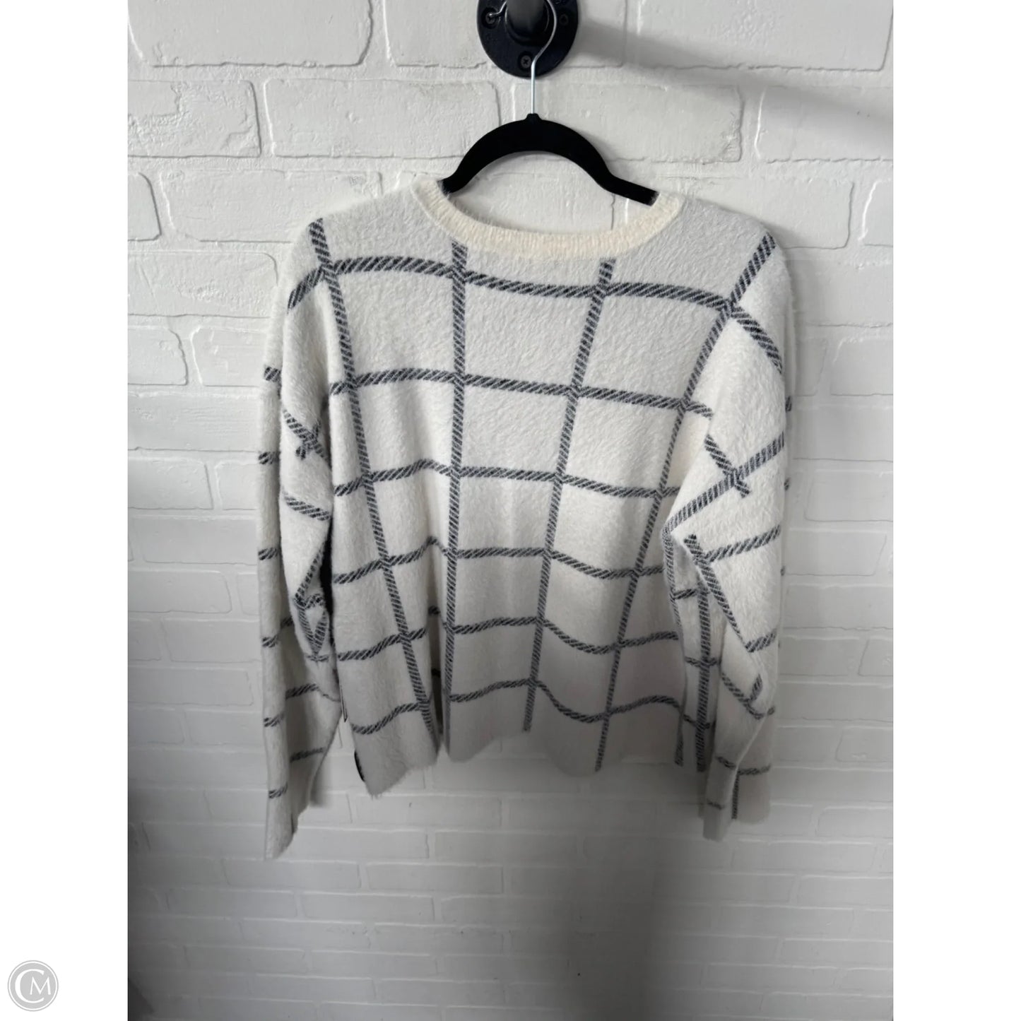Sweater By Cyrus In Black & White, Size: Xl